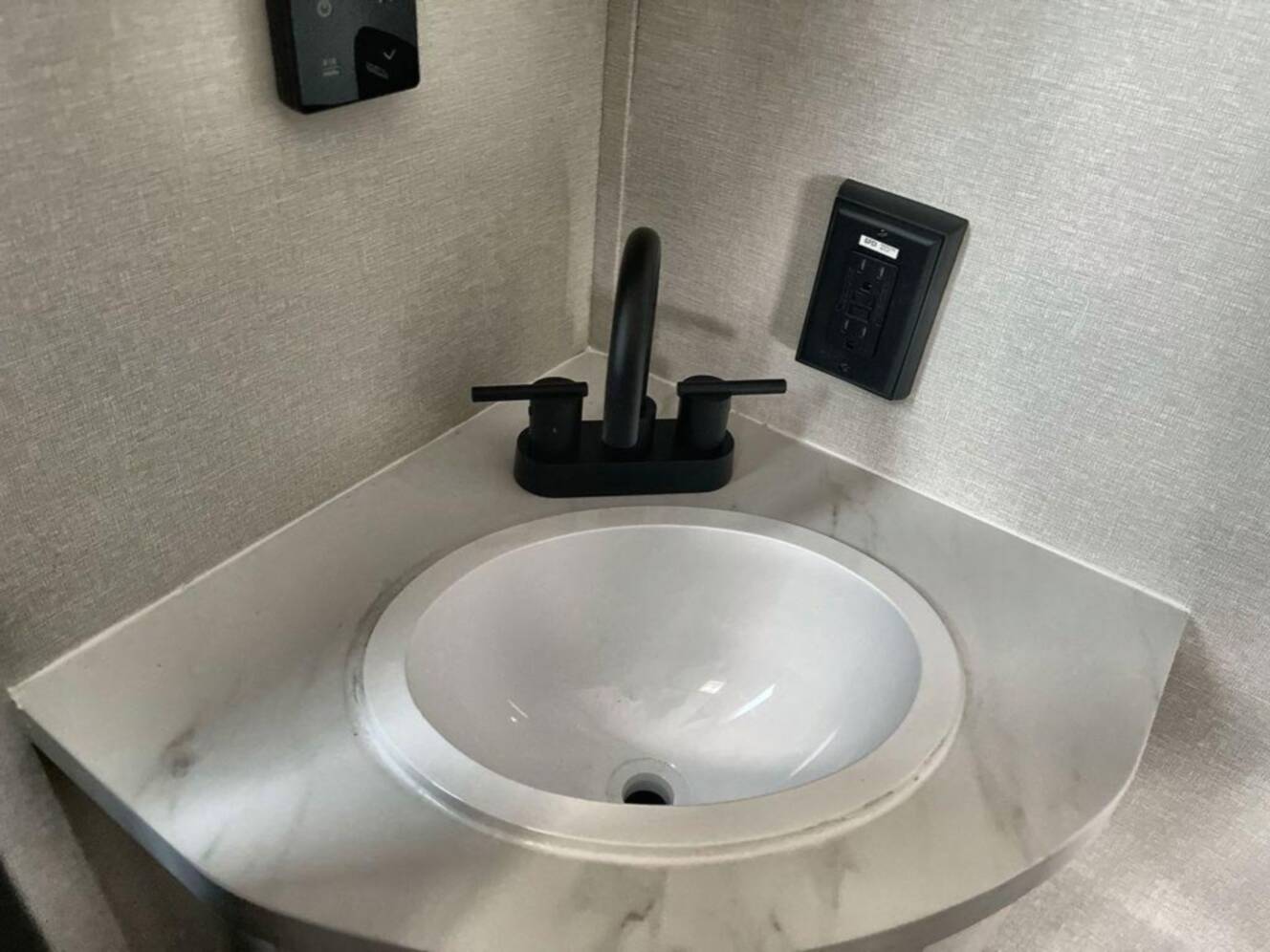 A photo of this 2027 Grand Design Transcend 325BHT
