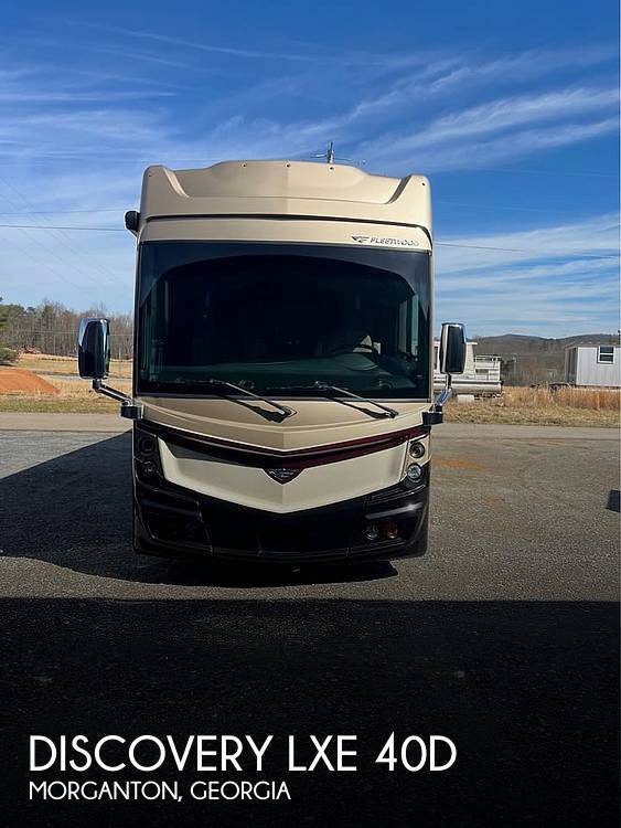 2018 Fleetwood Discovery LXE 40D RV