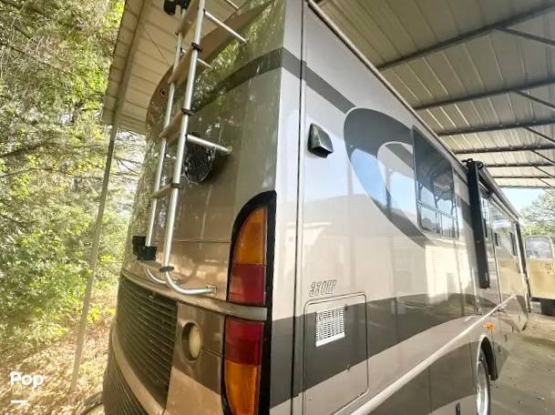 2005 Fleetwood Discovery 39S in phenix city AL