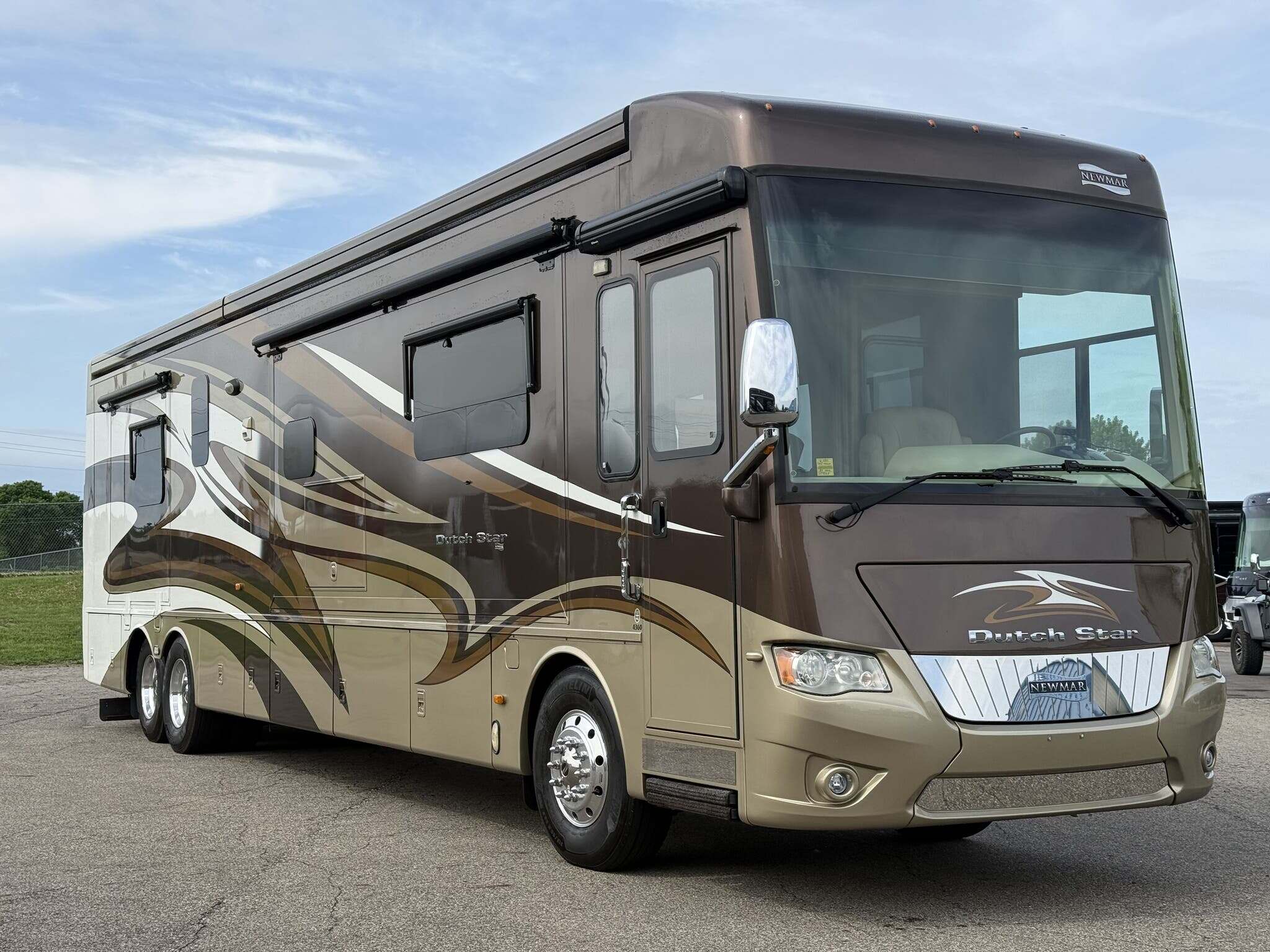 2015 Newmar Dutch Star 4360 in garfield MN