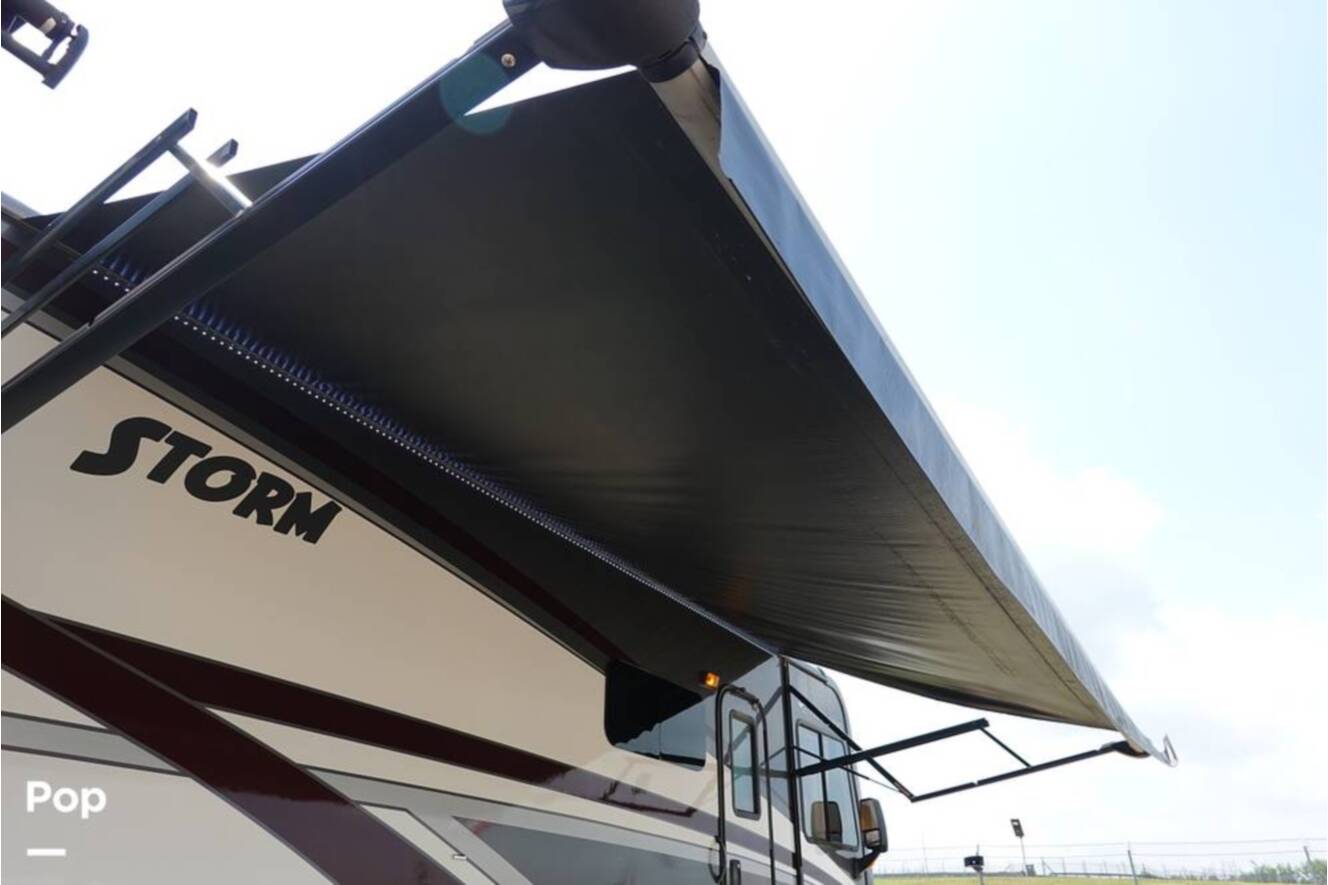 A photo of this 2016 Fleetwood Storm 35SK