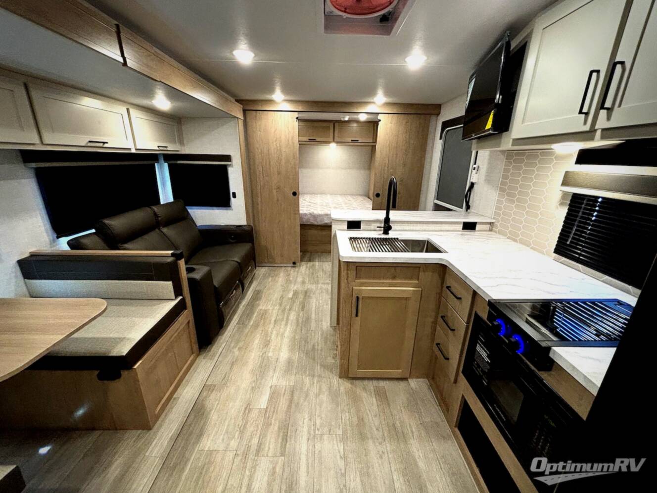 A photo of this 2026 Ember Rv E-Series 26ETS