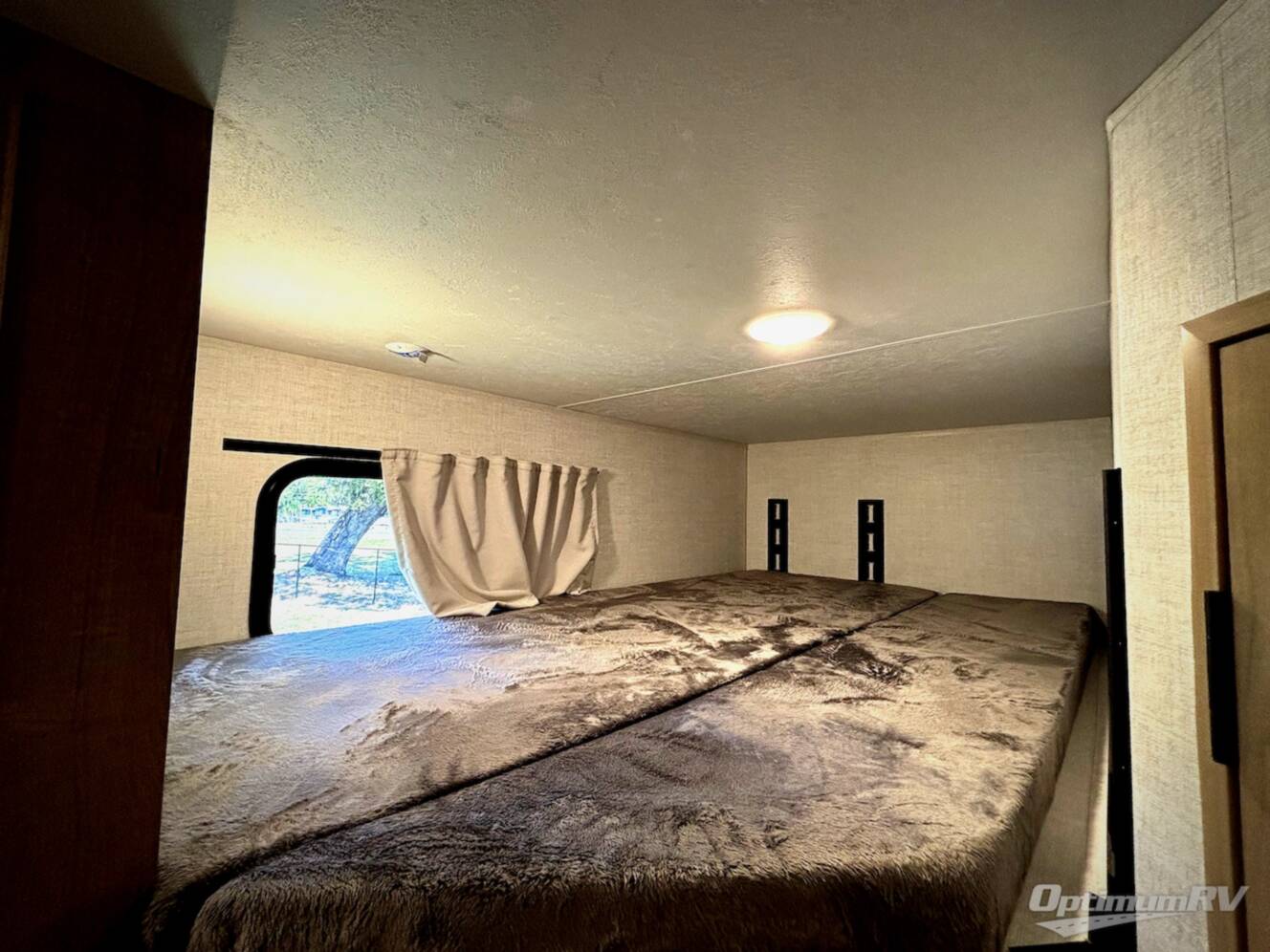 A photo of this 2026 Ember Rv E-Series 26ETS
