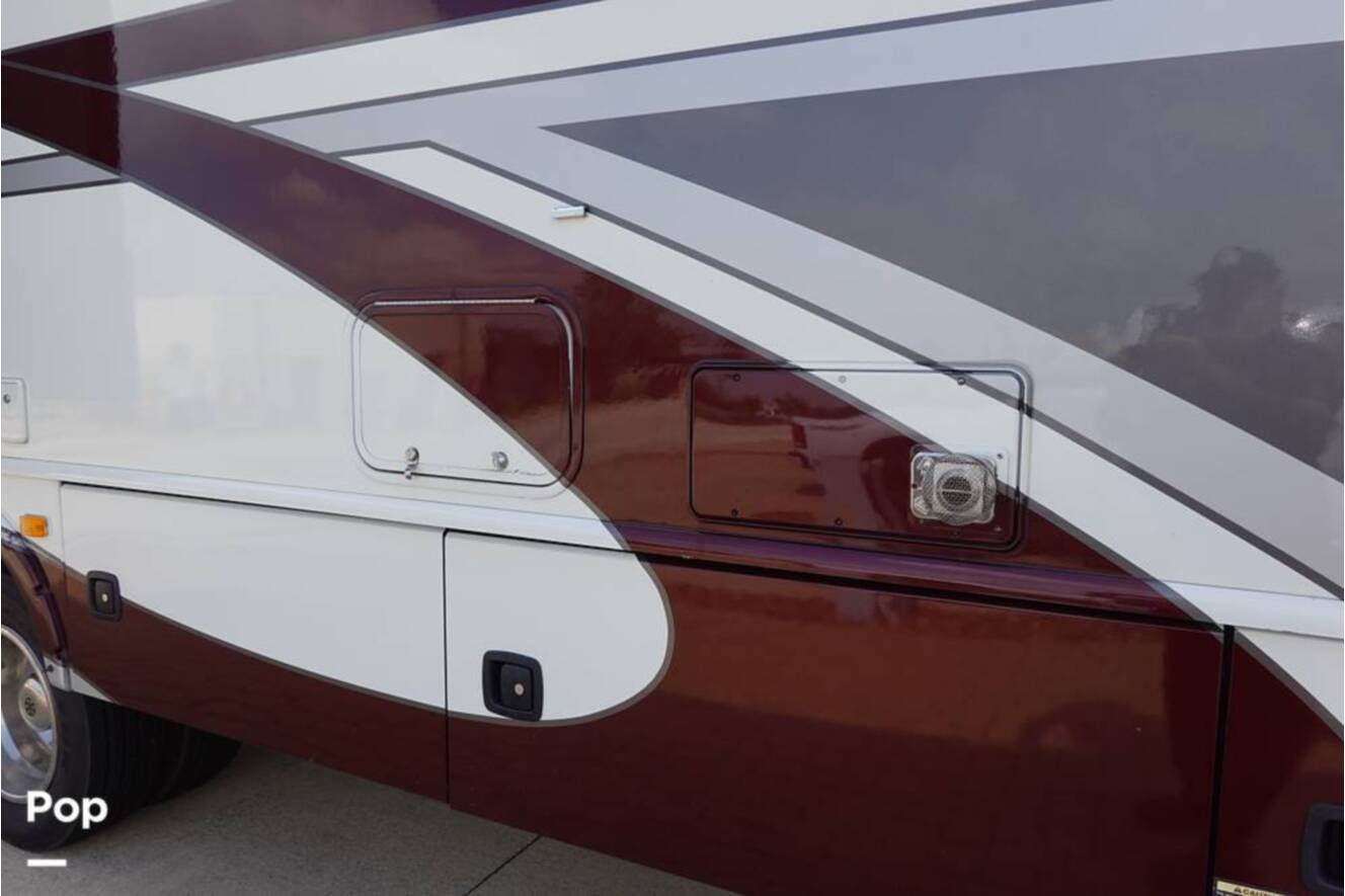 A photo of this 2016 Fleetwood Storm 35SK