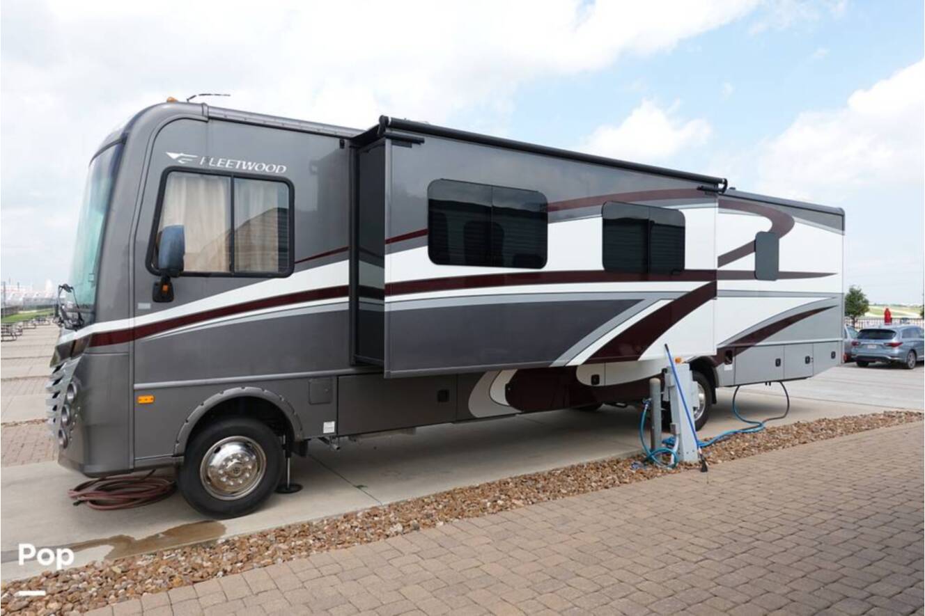 A photo of this 2016 Fleetwood Storm 35SK