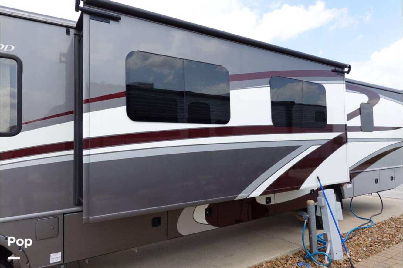 A photo of this 2016 Fleetwood Storm 35SK