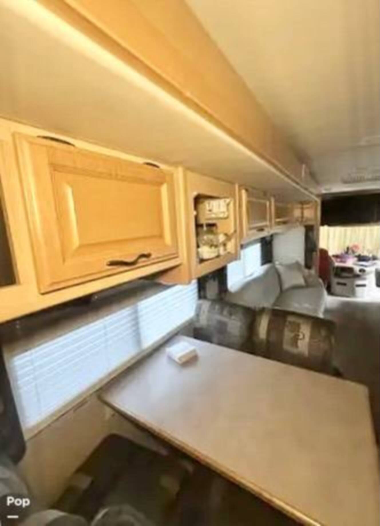 A photo of this 2005 Fleetwood Discovery 39S