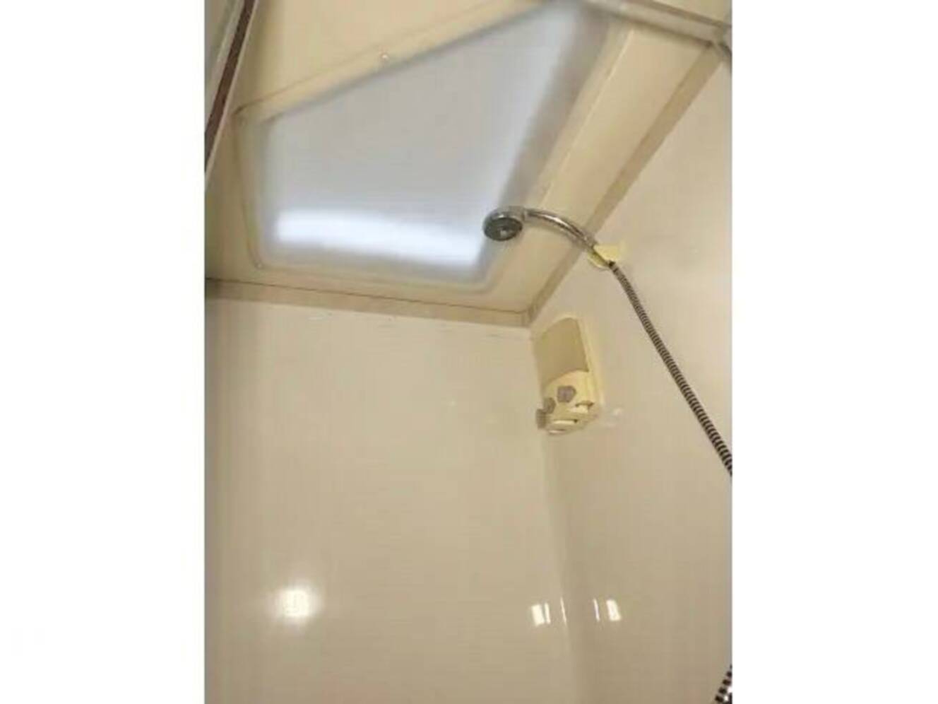 A photo of this 2005 Fleetwood Discovery 39S