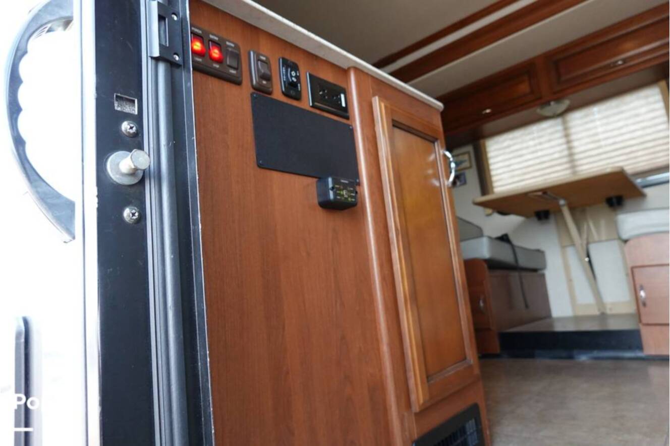 A photo of this 2016 Fleetwood Storm 35SK