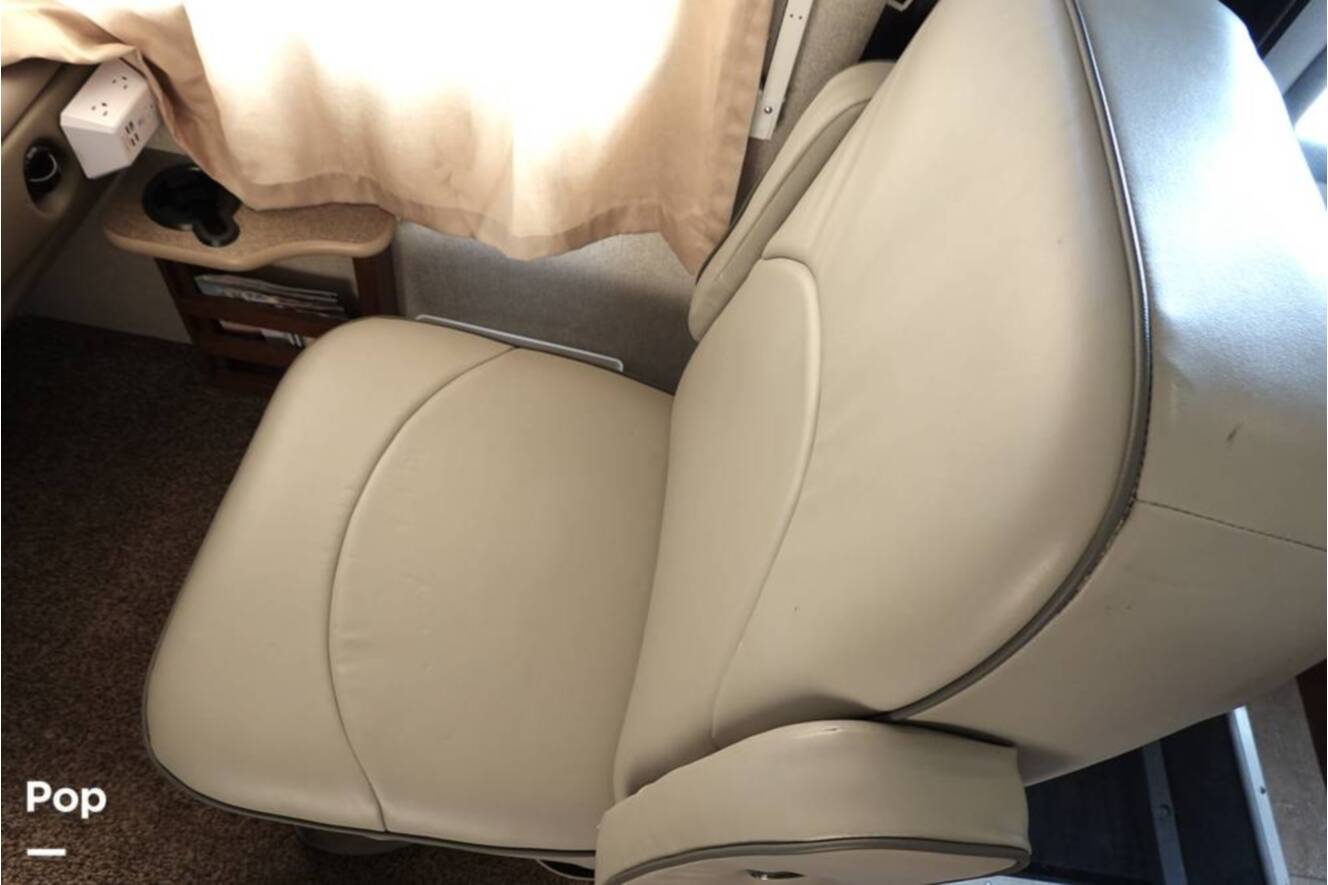 A photo of this 2016 Fleetwood Storm 35SK