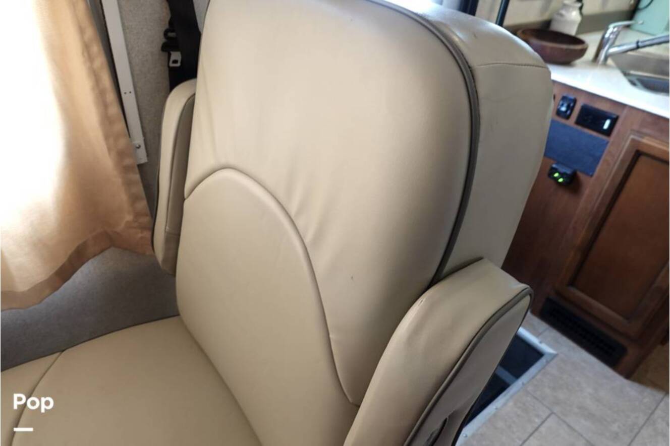 A photo of this 2016 Fleetwood Storm 35SK
