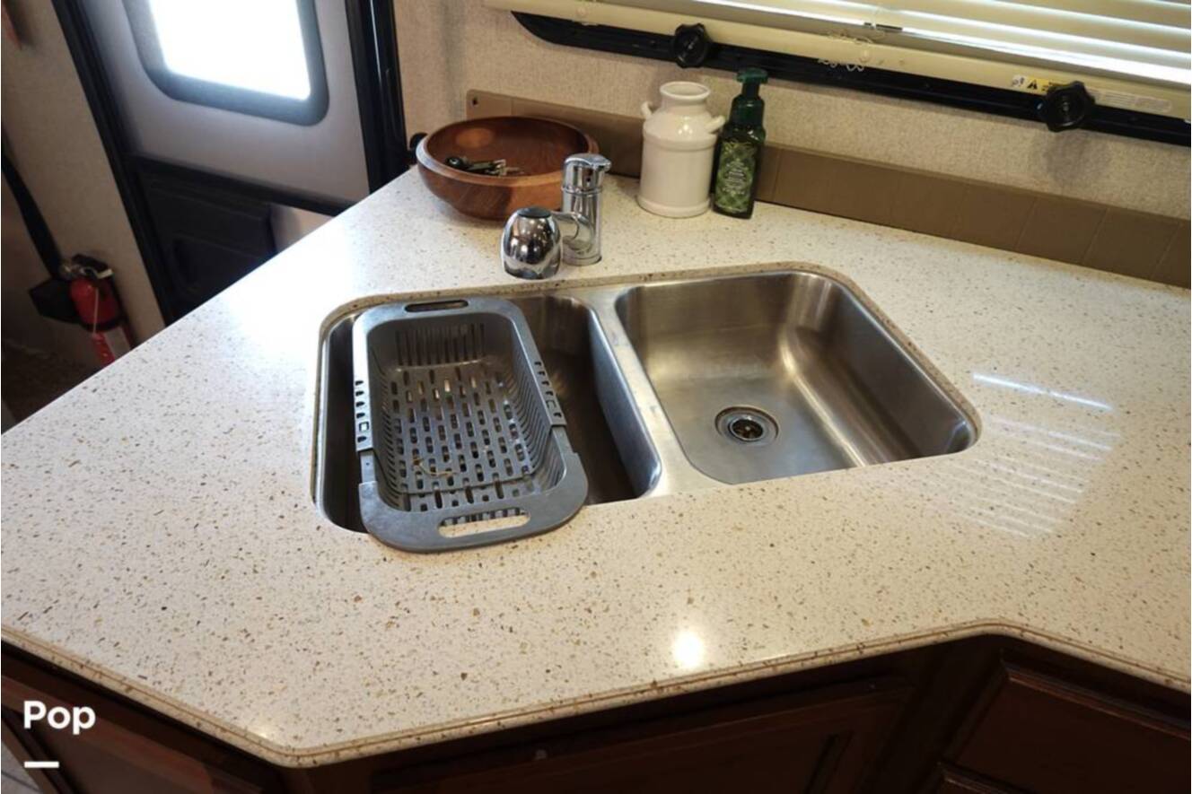 A photo of this 2016 Fleetwood Storm 35SK