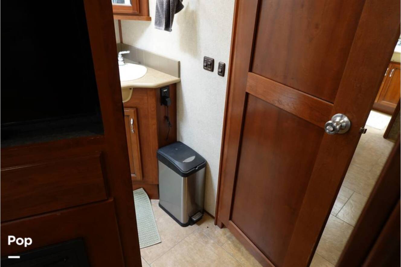 A photo of this 2016 Fleetwood Storm 35SK