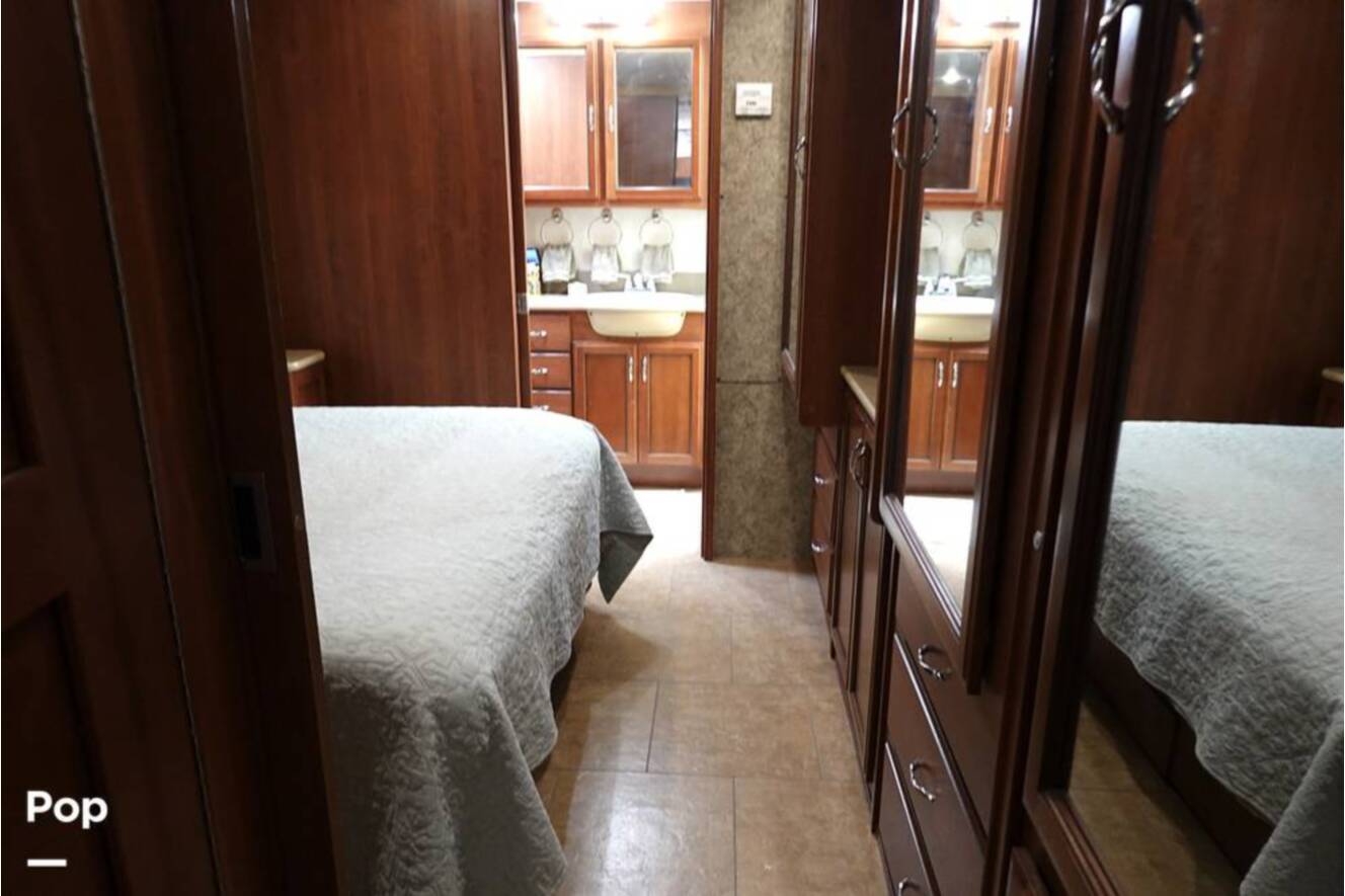 A photo of this 2016 Fleetwood Storm 35SK