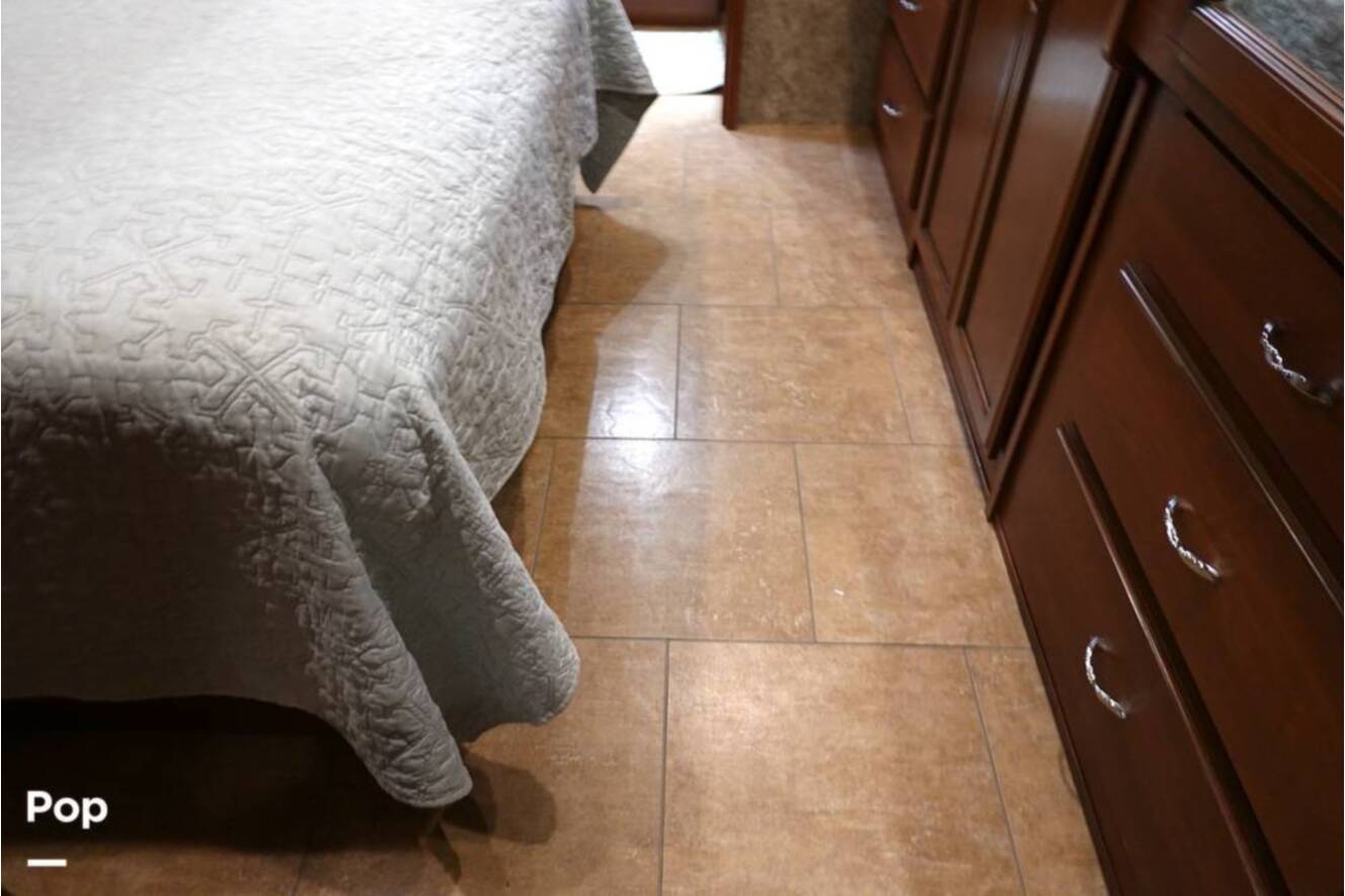 A photo of this 2016 Fleetwood Storm 35SK