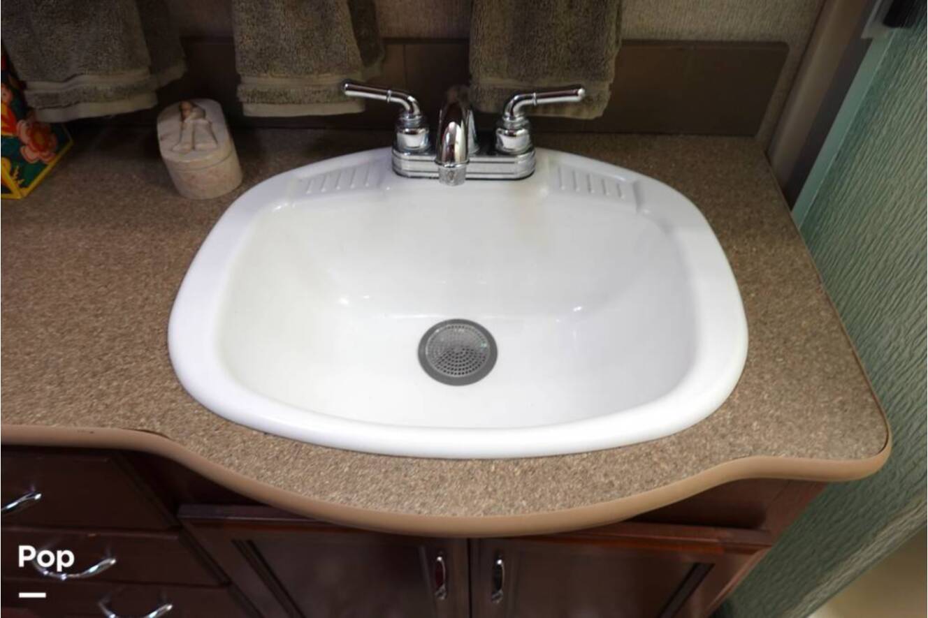 A photo of this 2016 Fleetwood Storm 35SK