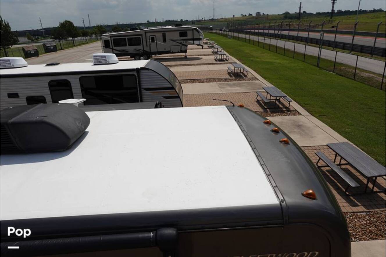 A photo of this 2016 Fleetwood Storm 35SK