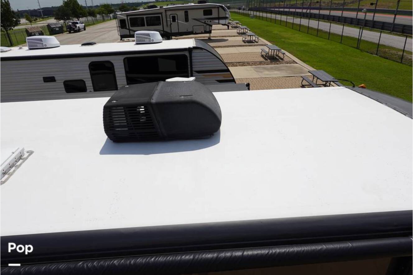 A photo of this 2016 Fleetwood Storm 35SK