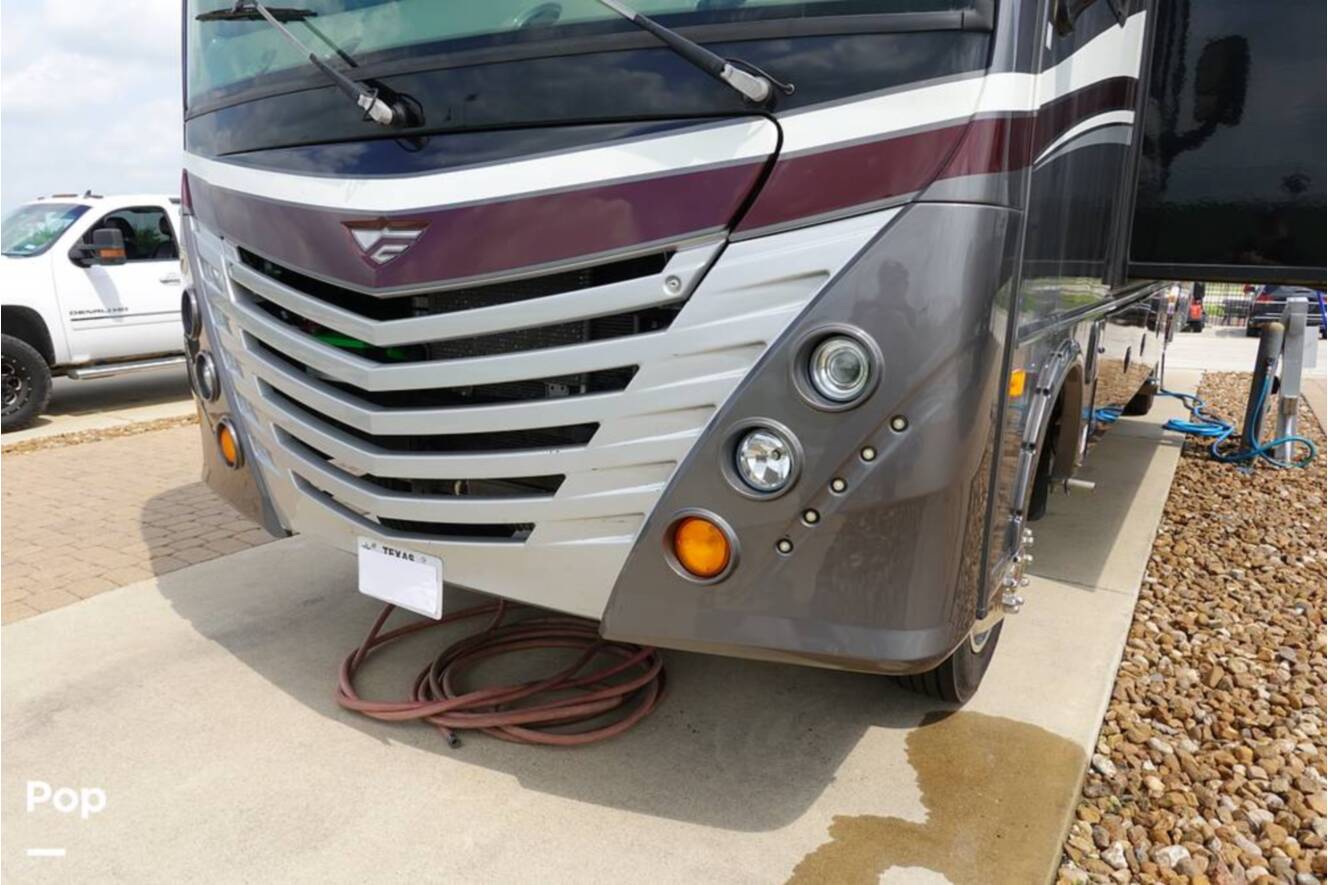 A photo of this 2016 Fleetwood Storm 35SK