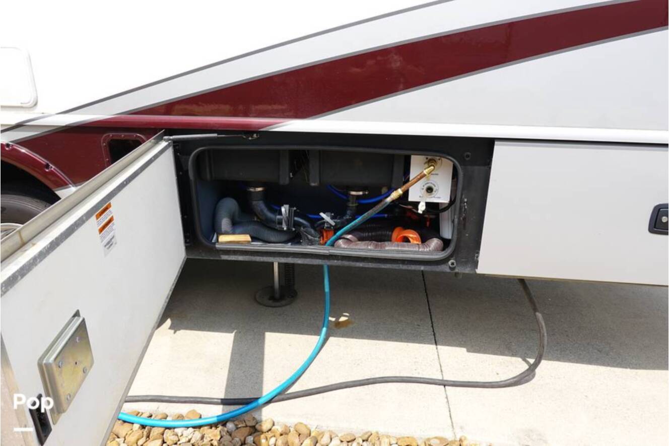 A photo of this 2016 Fleetwood Storm 35SK