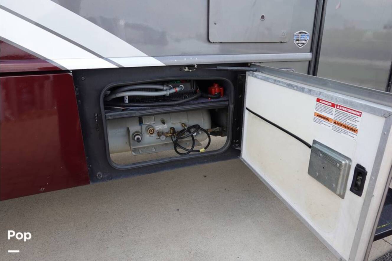 A photo of this 2016 Fleetwood Storm 35SK