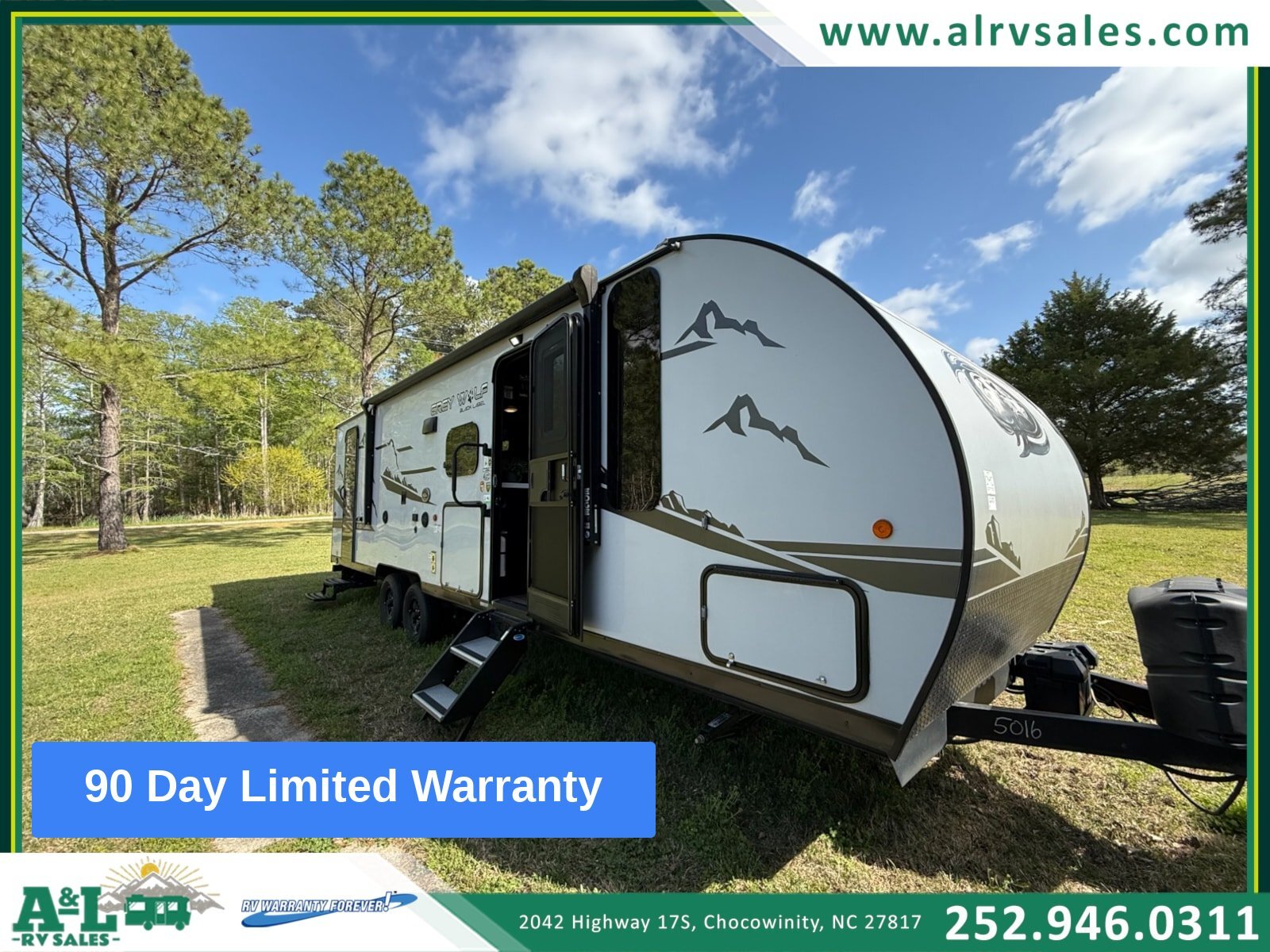 2023 Forest River Cherokee Grey Wolf Black Label 26DBHBL in chocowinity NC