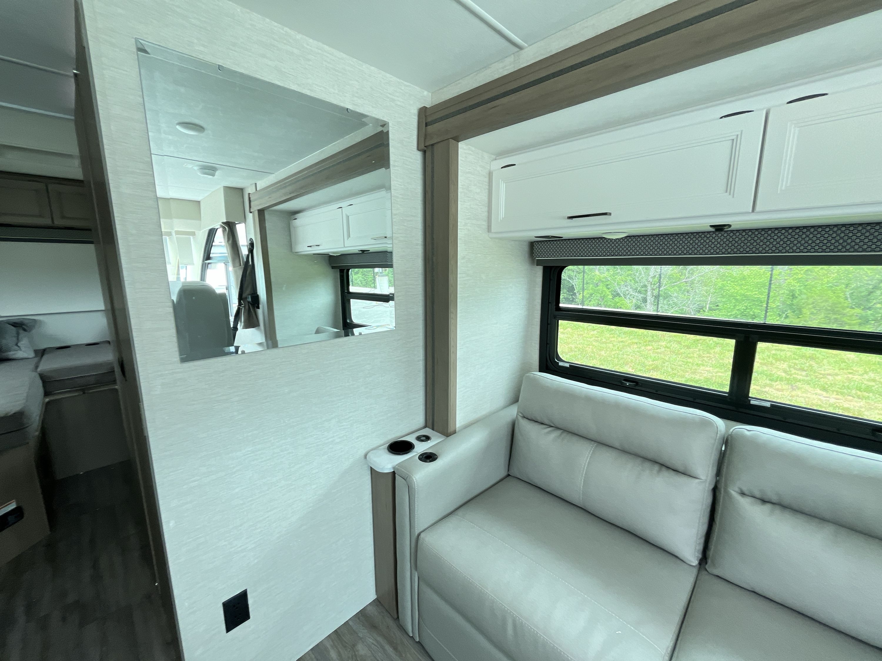 2026 Thor FREEDOM TRAVELER A24 in branson MO