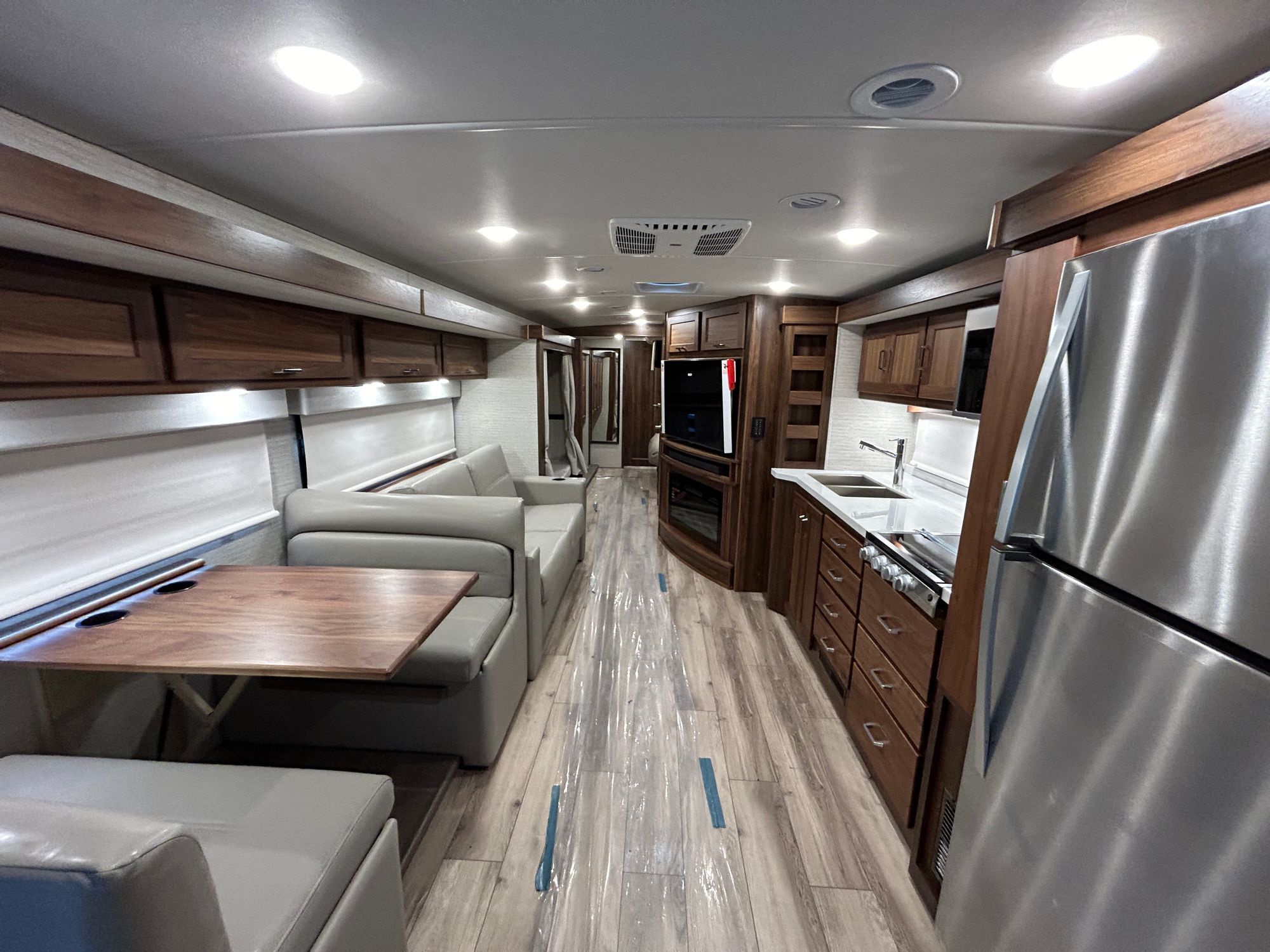 2025 Winnebago FORZA 38W in greenfield IN