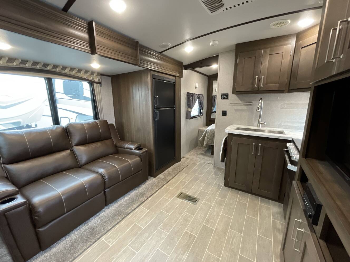 A photo of this 2019 Keystone LAREDO 225MK