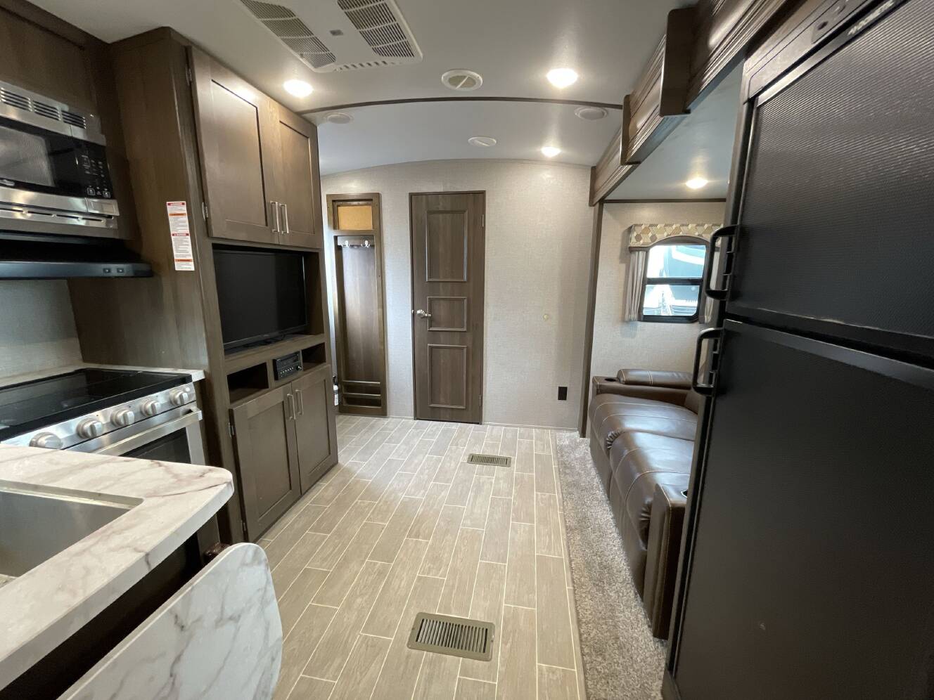 A photo of this 2019 Keystone LAREDO 225MK