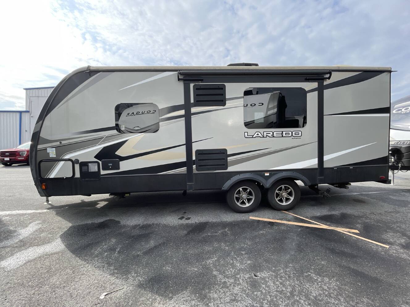 A photo of this 2019 Keystone LAREDO 225MK