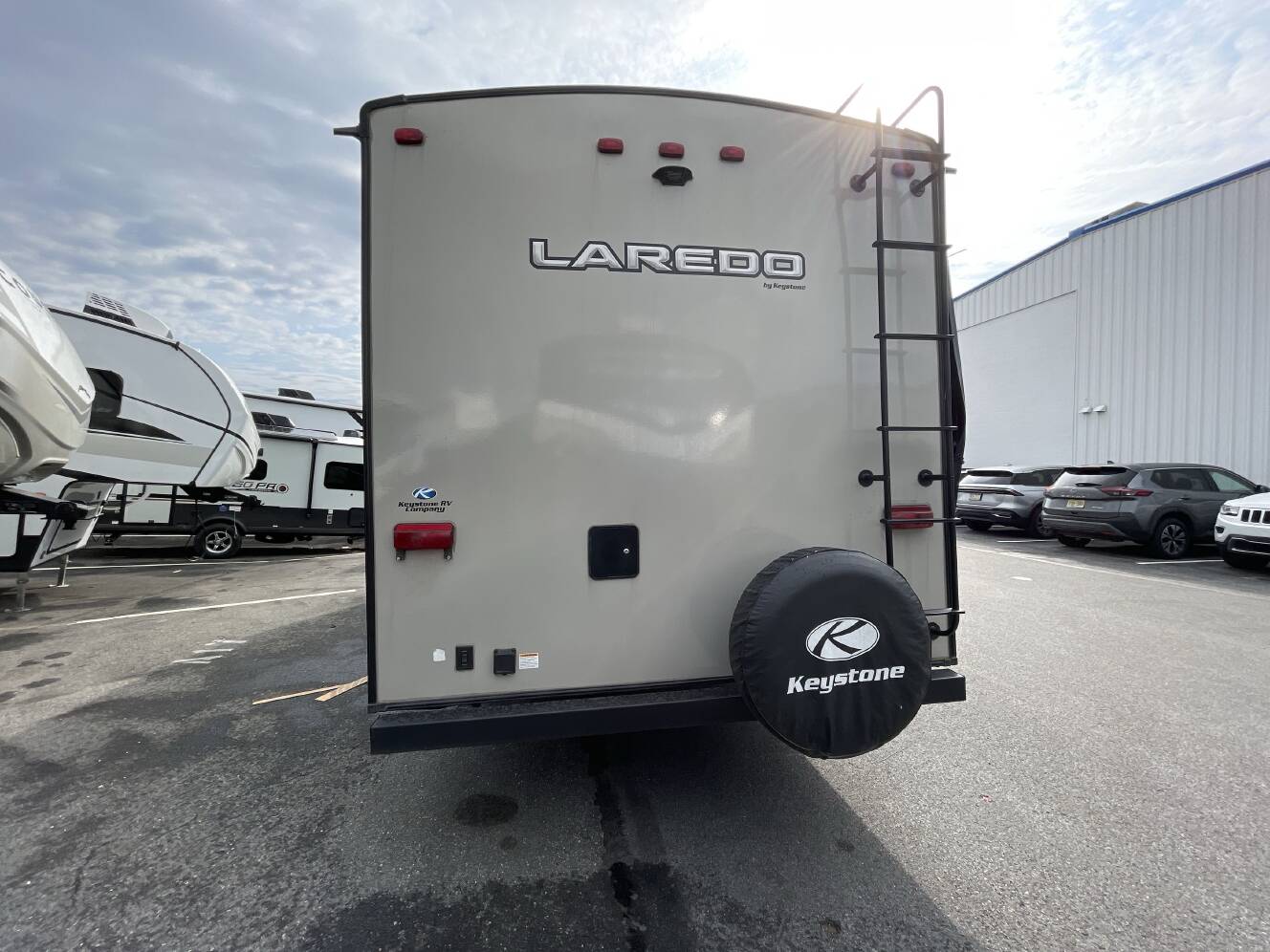 A photo of this 2019 Keystone LAREDO 225MK