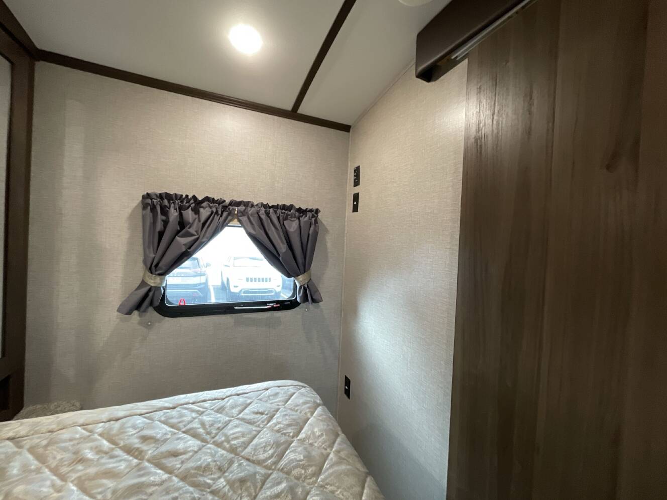 A photo of this 2019 Keystone LAREDO 225MK