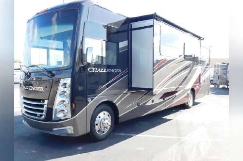 2023 Thor Motor Coach CHALLENGER 35MQ in brooksville FL