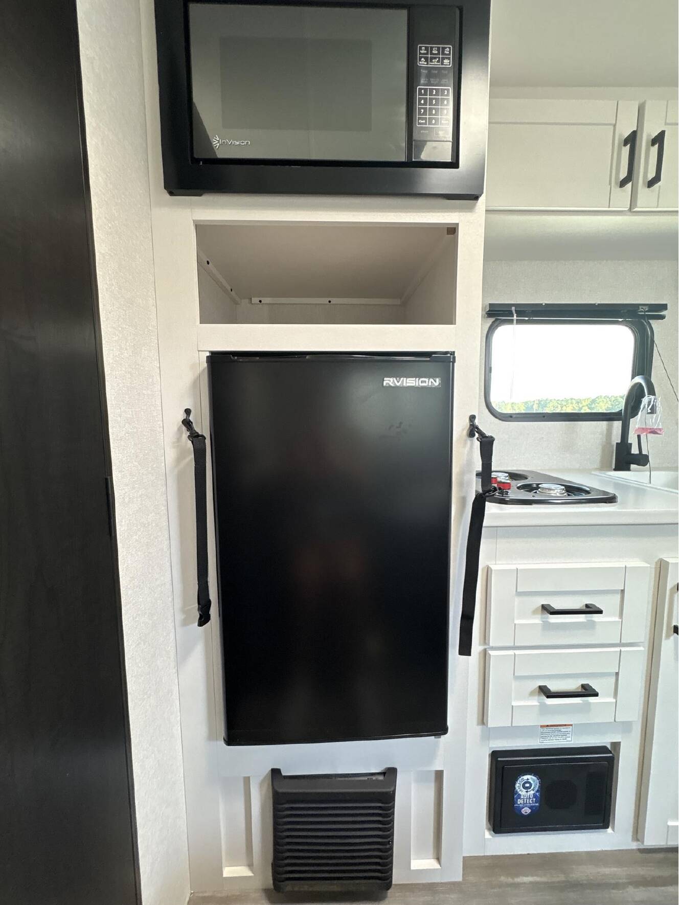 A photo of this 2026 Jayco JAY FLIGHT SLX SPORT EDITION 170FQ