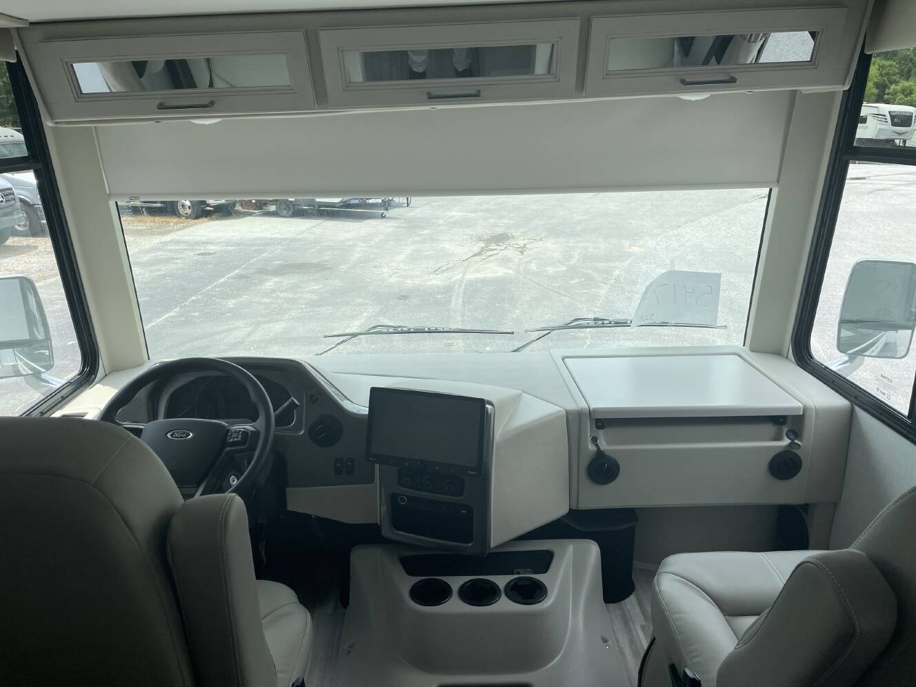 A photo of this 2027 Thor ACE 32B
