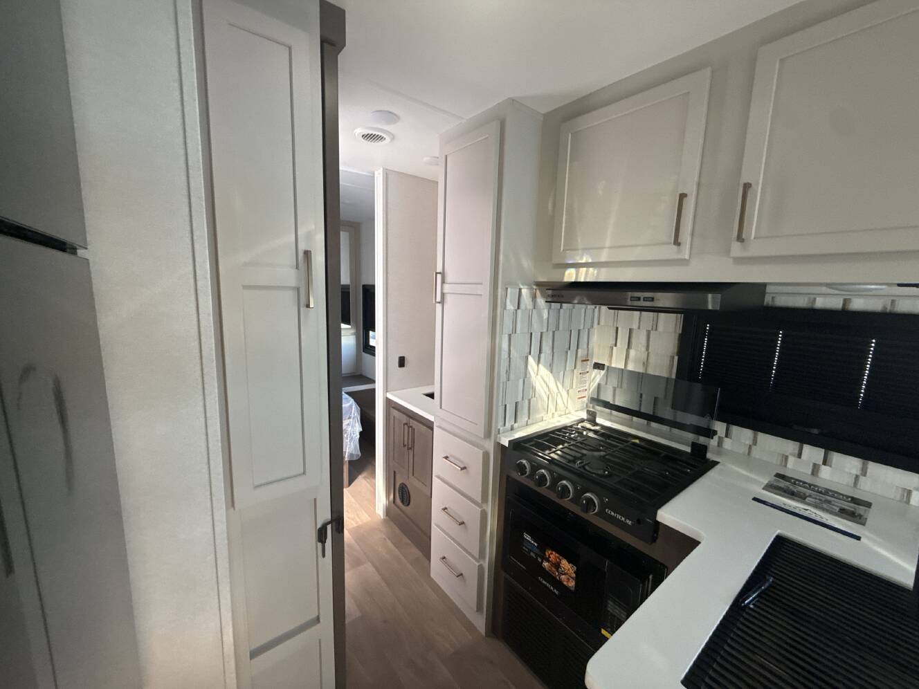 A photo of this 2027 East To West COLLEGE AVENUE 2701NS