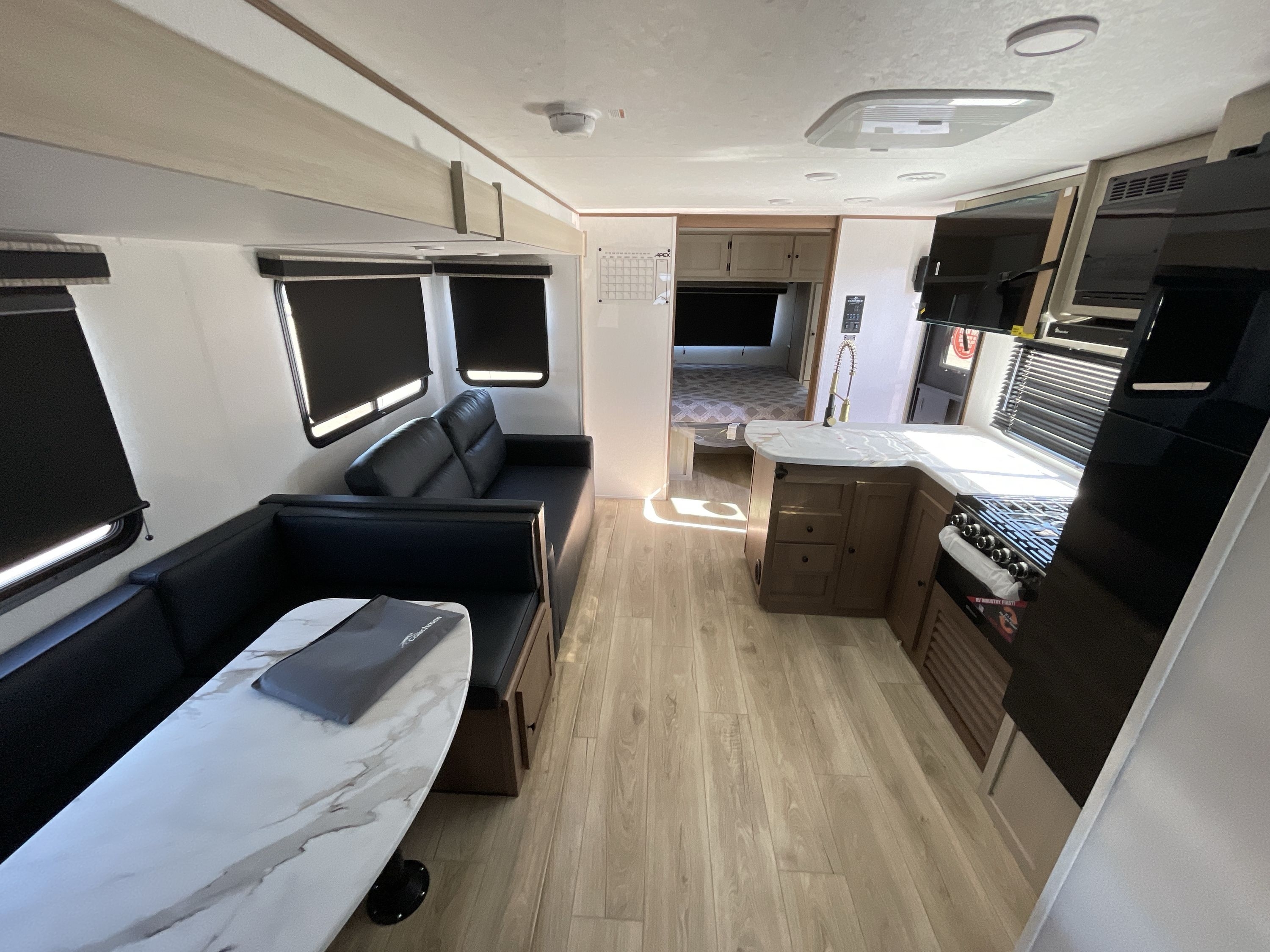 2026 Coachmen APEX ULTRA-LITE 291TBSS 289TBSS in eau claire WI