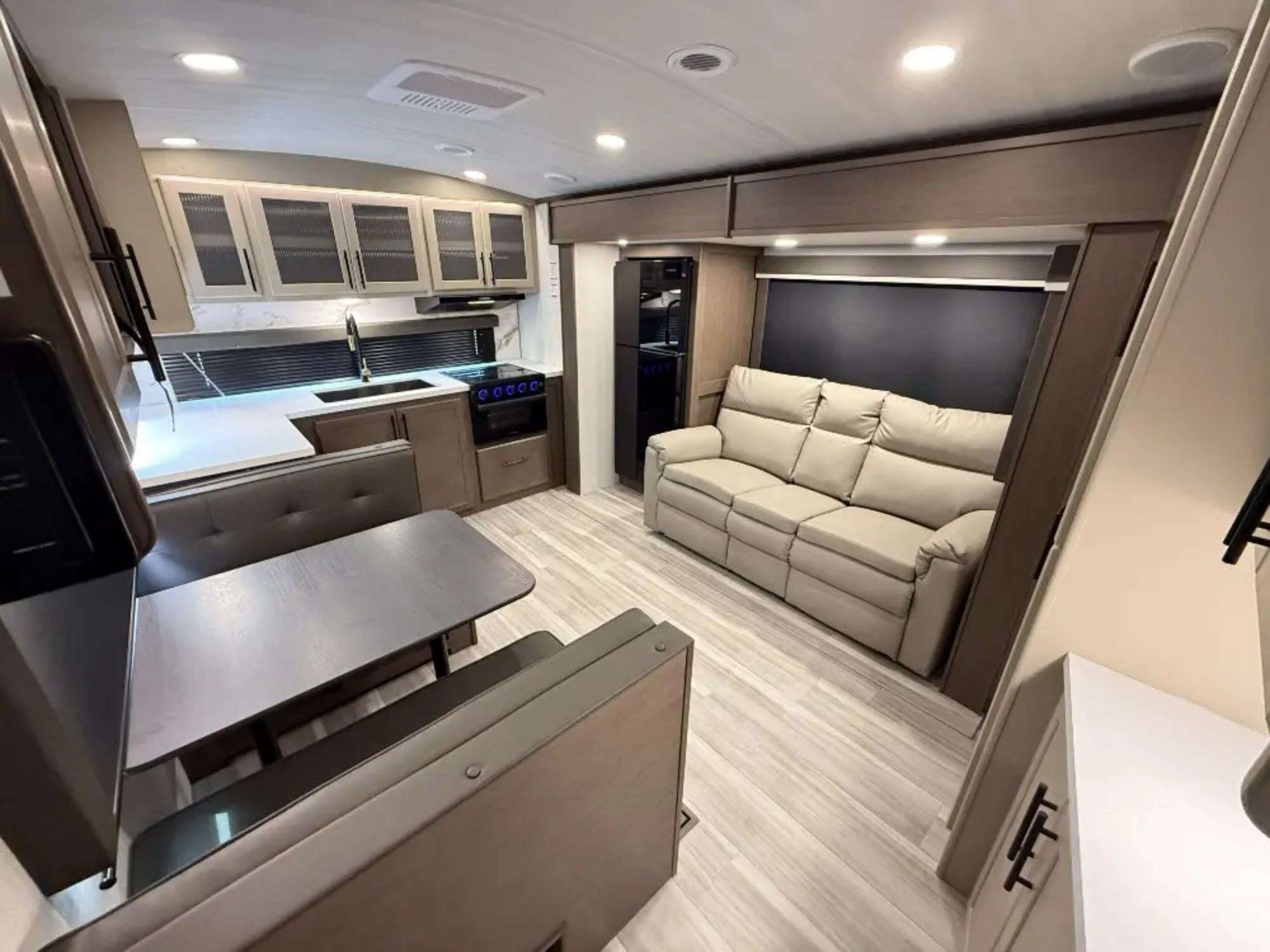 2026 Keystone COUGAR 25MLE in berkley MA