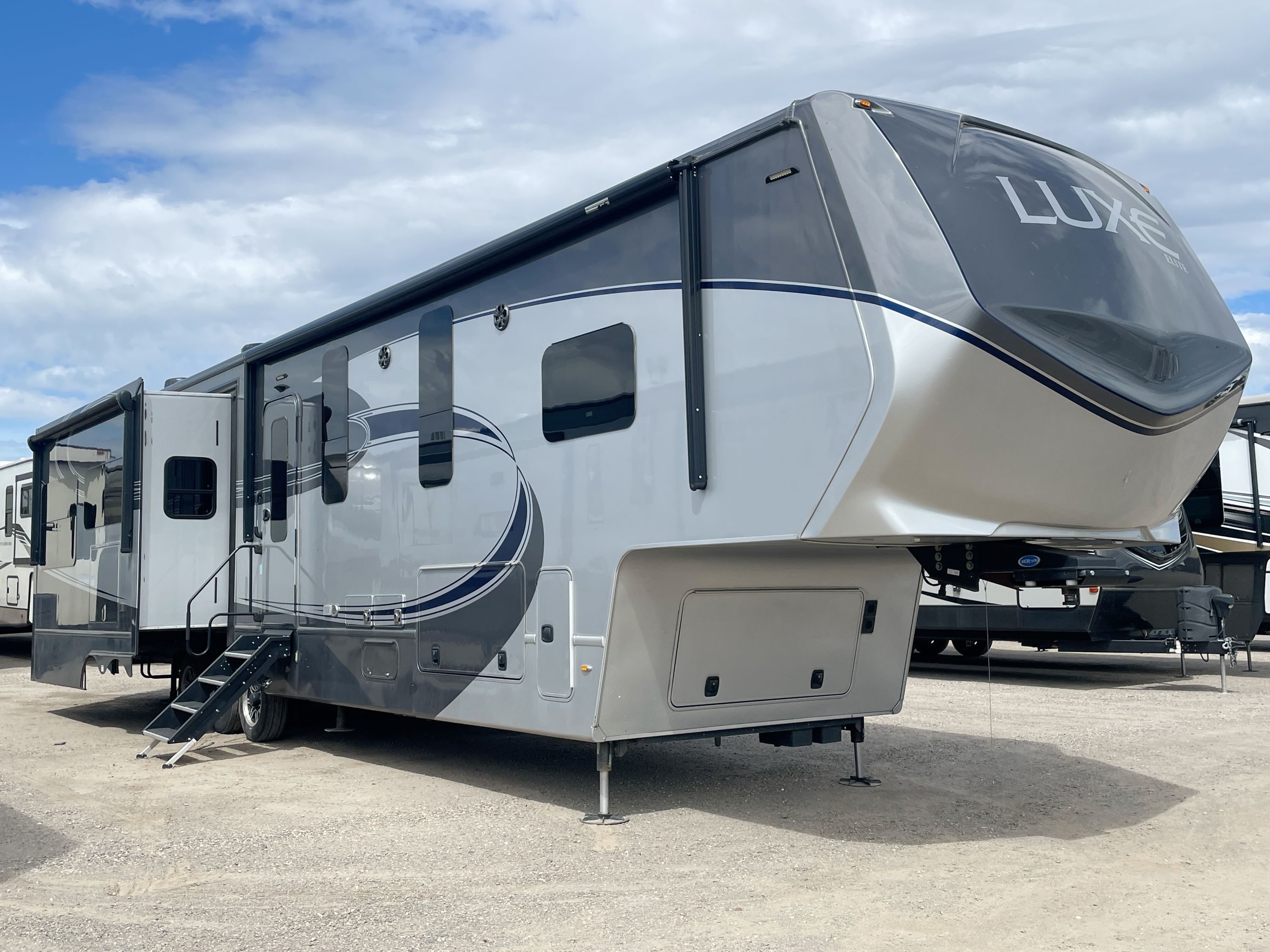 2021 The Rv Factory ELITE 42MD RV