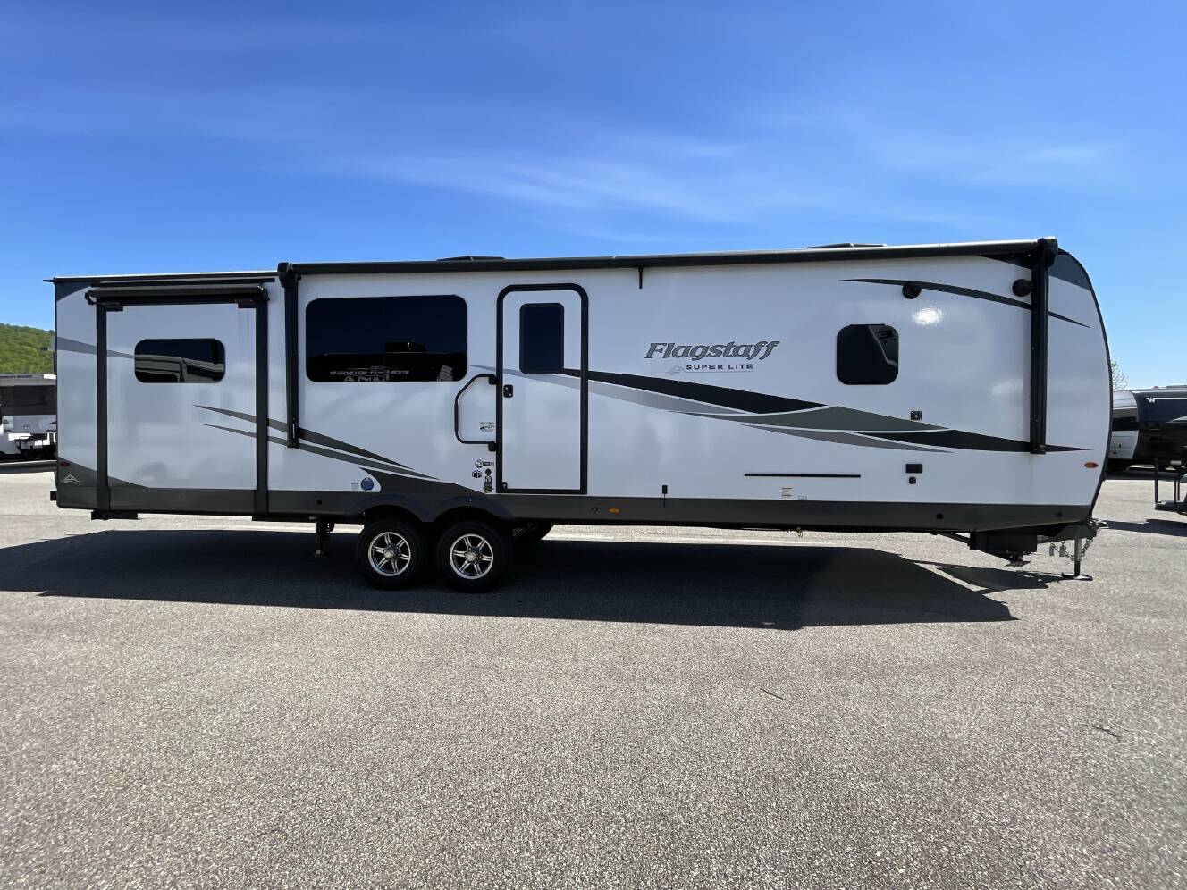 A photo of this 2025 Forest River FLAGSTAFF SUPER LITE 29RLS