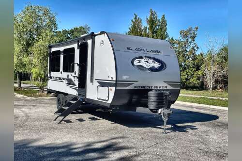 2027 Forest River GREY WOLF BLACK LABEL 18RRBL in kissimmee FL