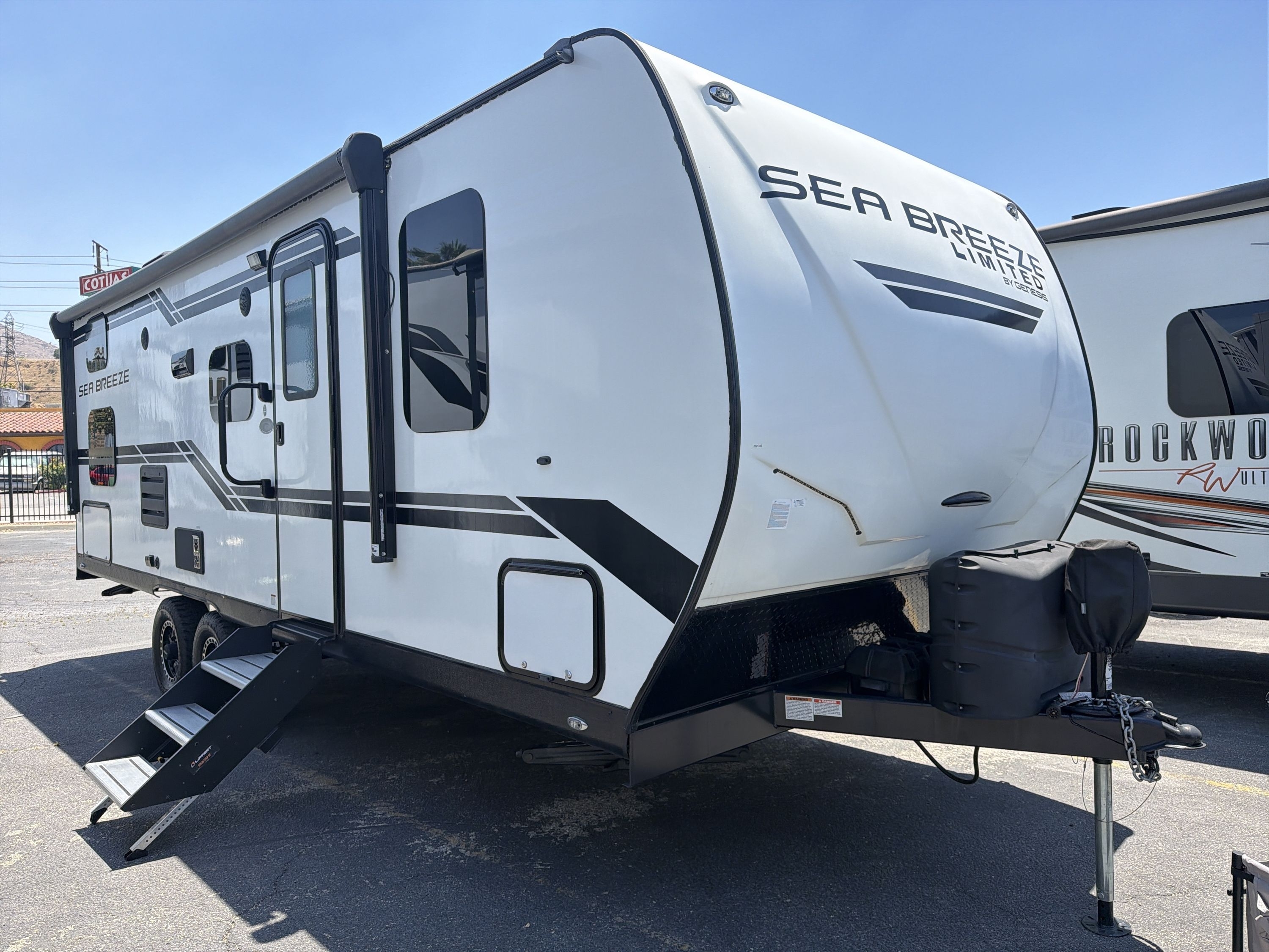2023 Genesis Supreme SEA BREEZE 24BH RV
