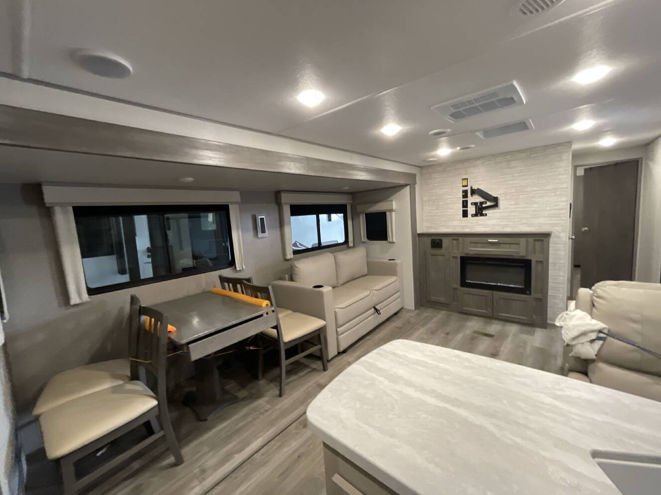 A photo of this 2024 Coachmen CATALINA LEGACY 303RKDS