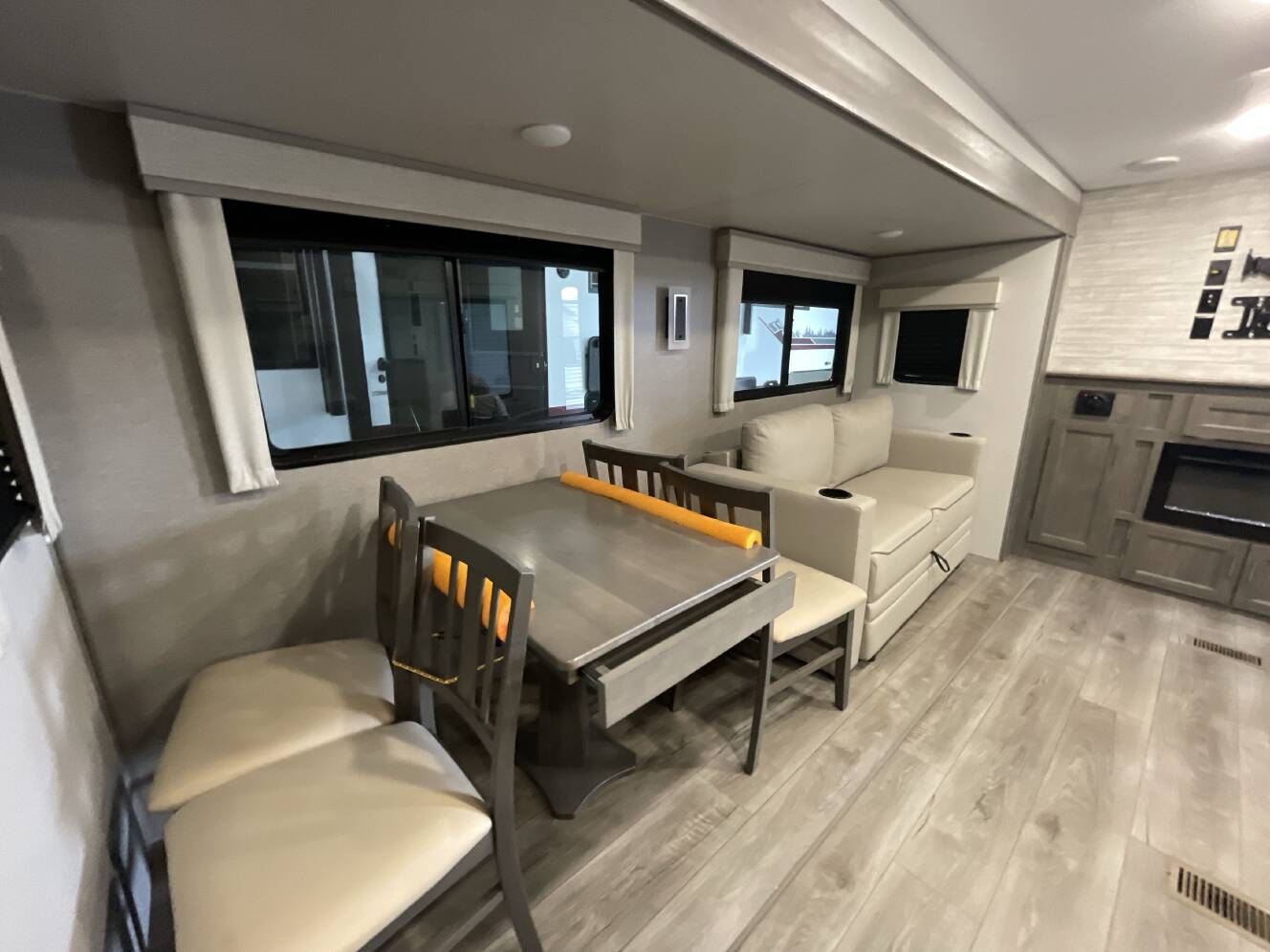 A photo of this 2024 Coachmen CATALINA LEGACY 303RKDS