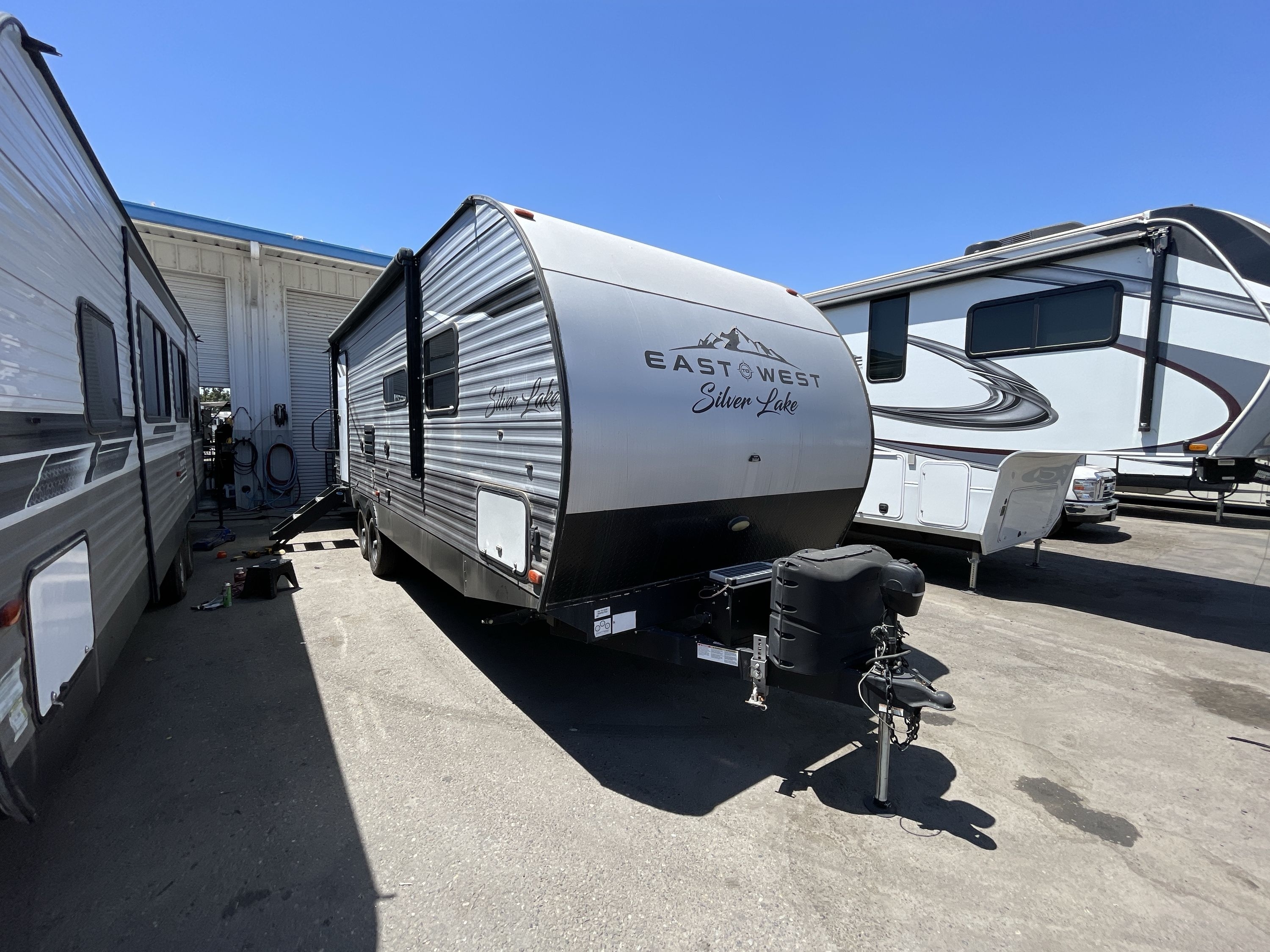 2021 East To West SILVER LAKE 26KRB RV