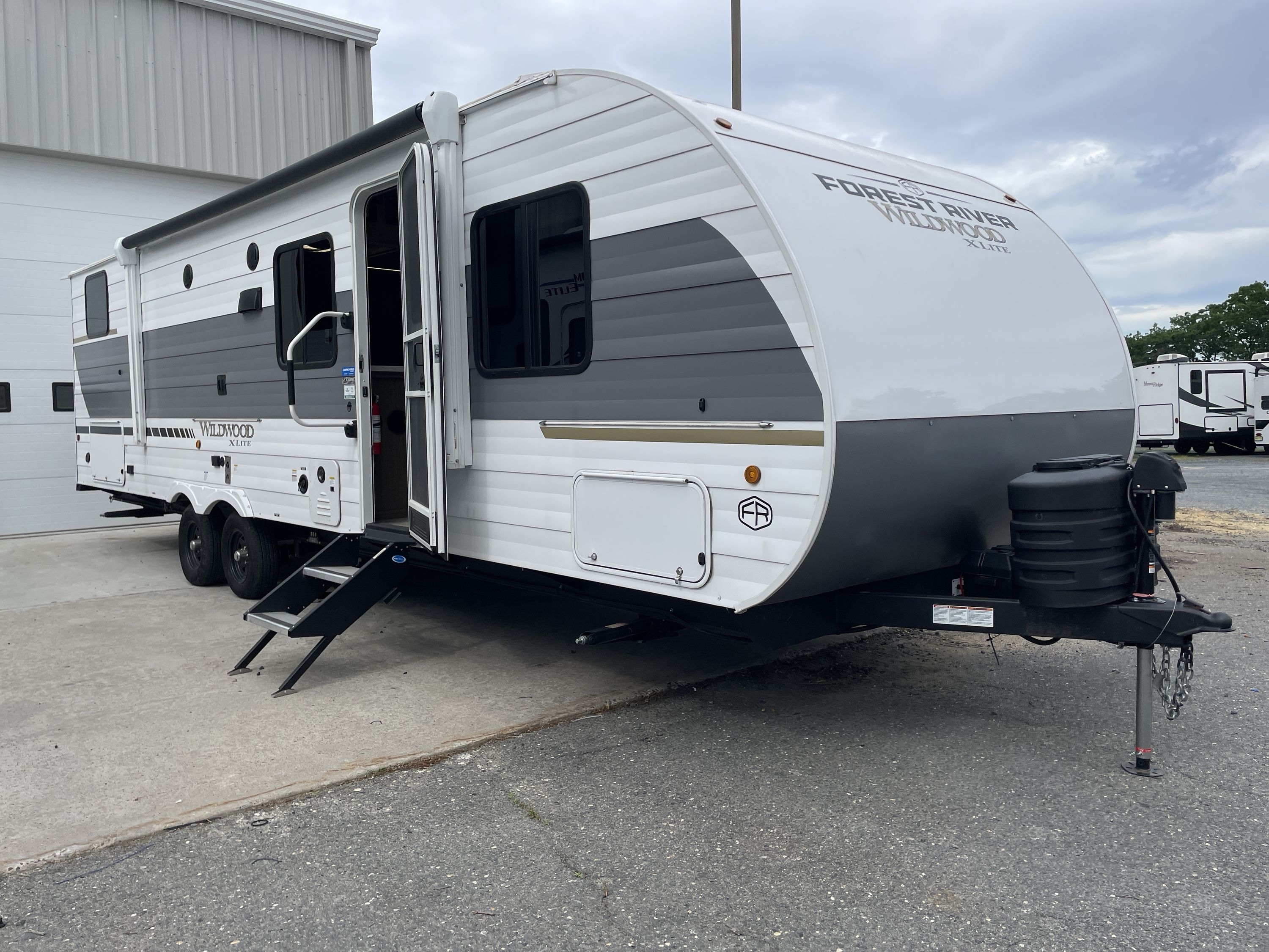 2025 Forest River WILDWOOD X-LITE 273QBXL in lakewood NJ