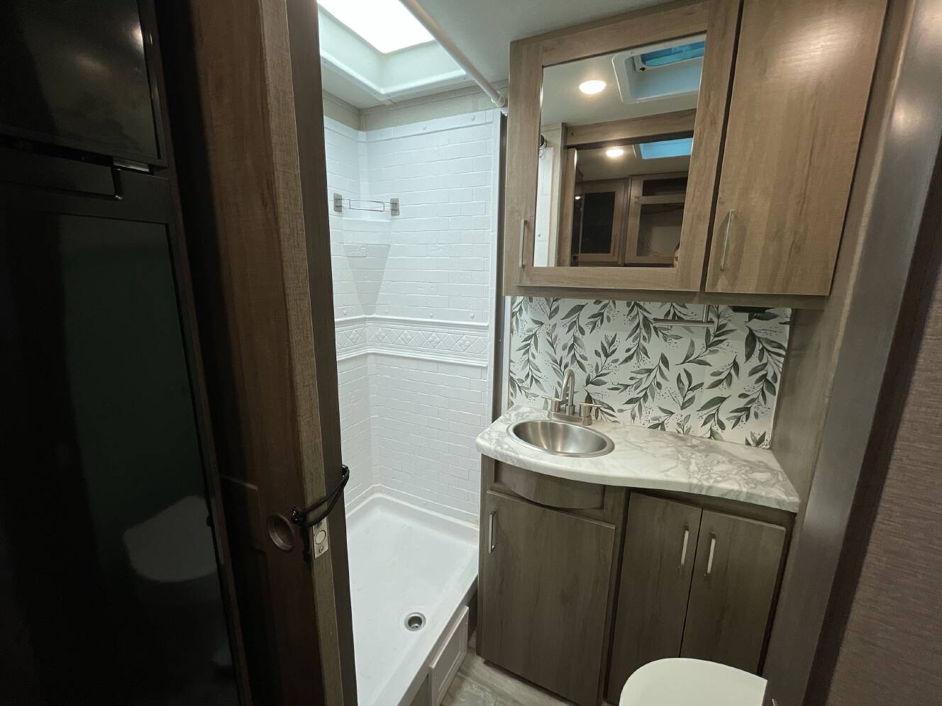 A photo of this 2022 Grand Design IMAGINE XLS 17MKE