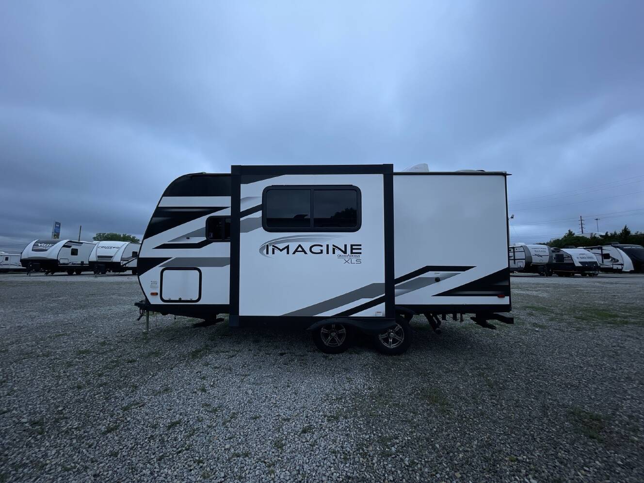 A photo of this 2022 Grand Design IMAGINE XLS 17MKE