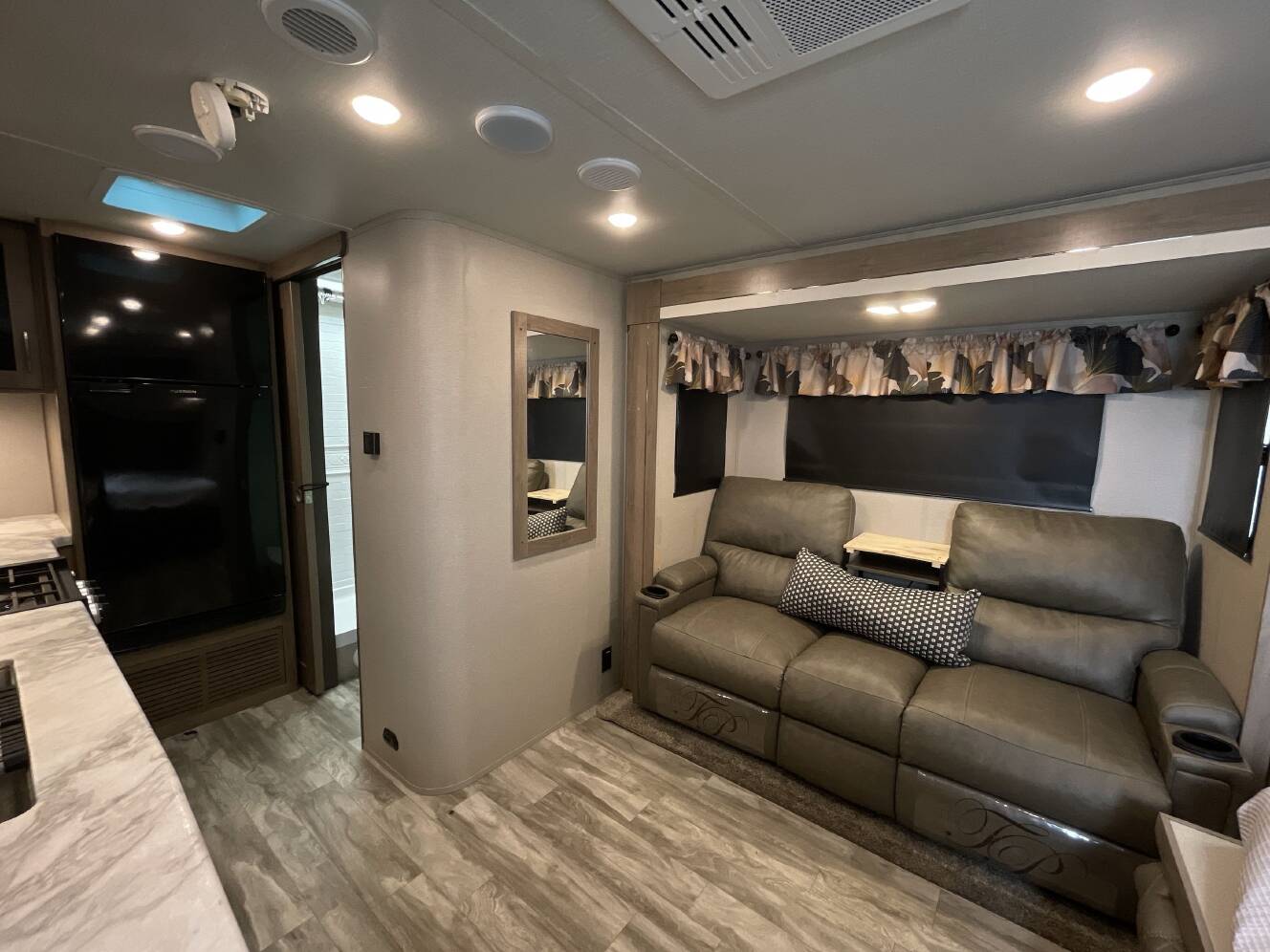 A photo of this 2022 Grand Design IMAGINE XLS 17MKE
